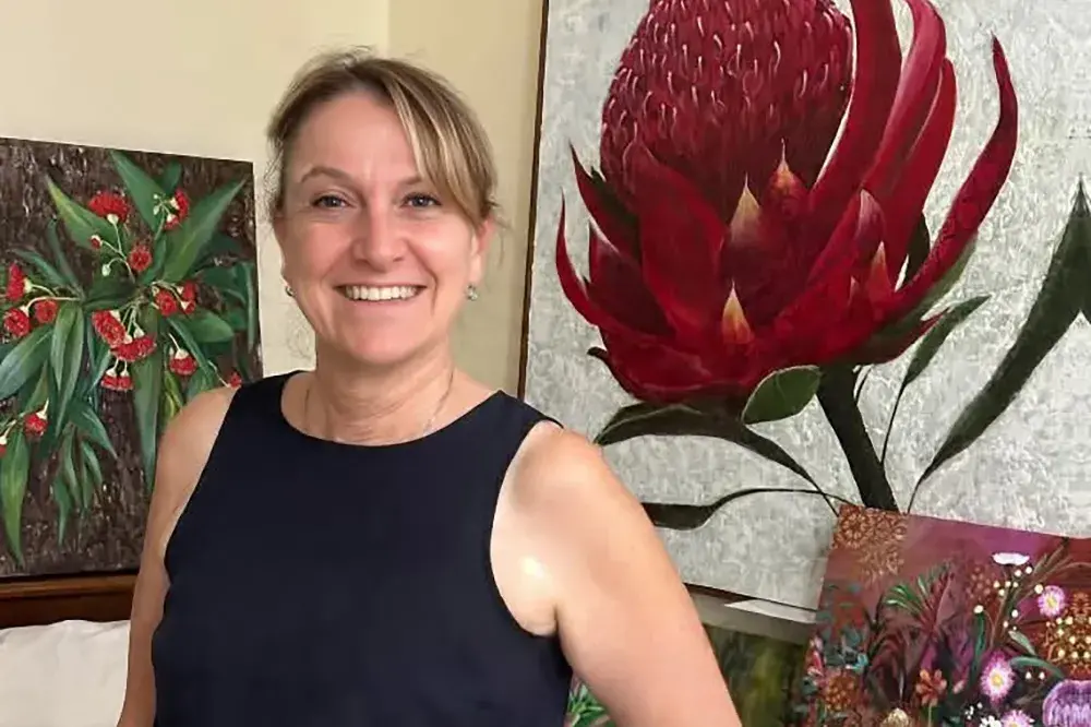 <p>NATURAL ESCAPE: Artist Andrea Travassaros says once you start seeing the temperament in flowers and the way they interact with each other, you can\\'t unsee it.</p>\\n