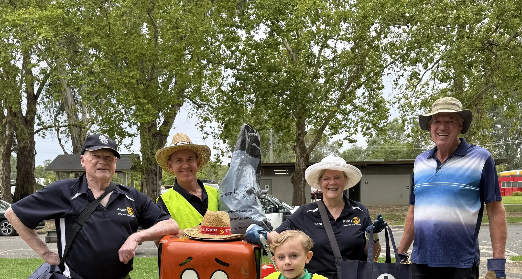 Louis leads the way on Clean Up Australia Day