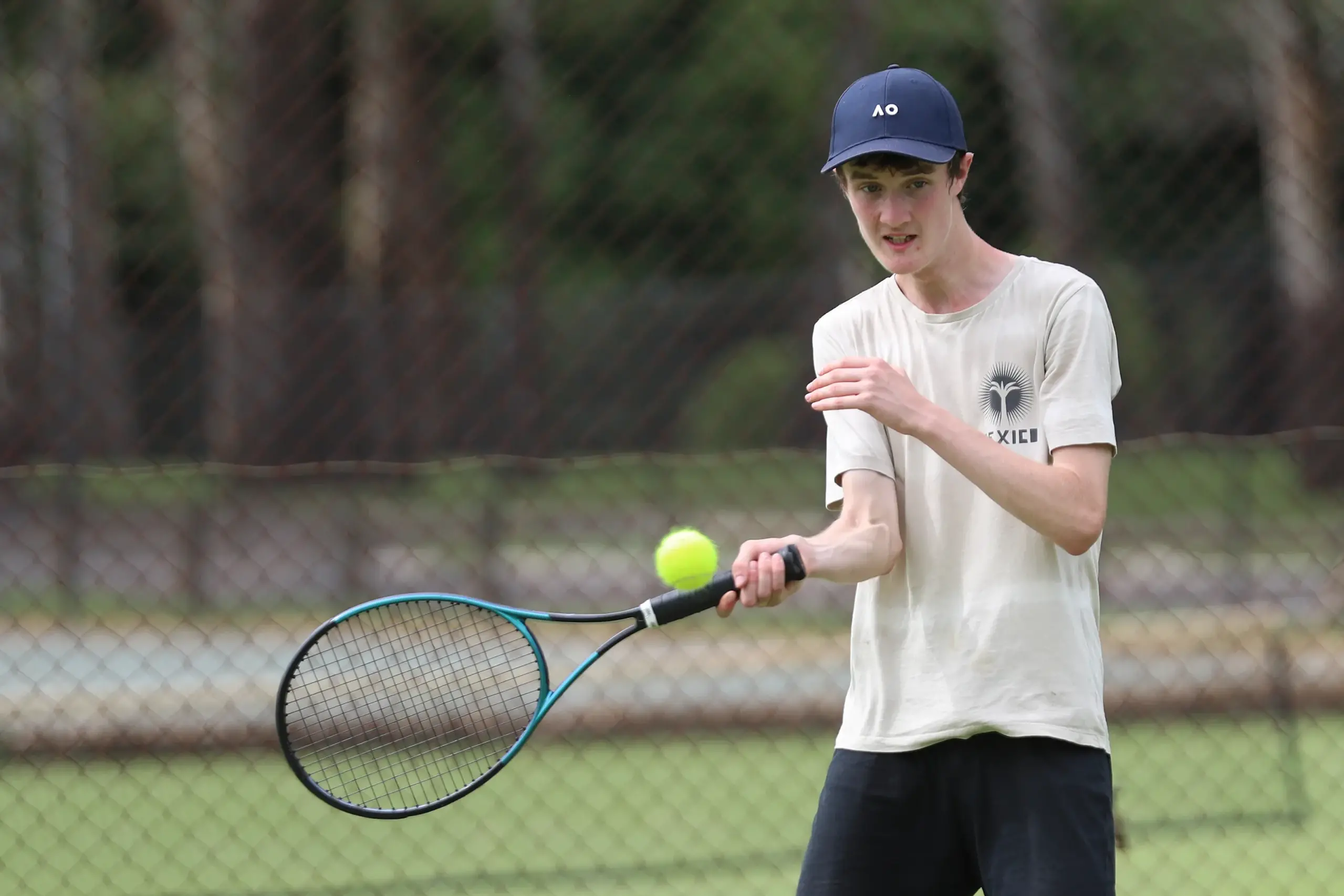 <p>POWER STRIKE: Cam Vincent lines up a forehand. PHOTO: Melissa Beattie</p>\\n