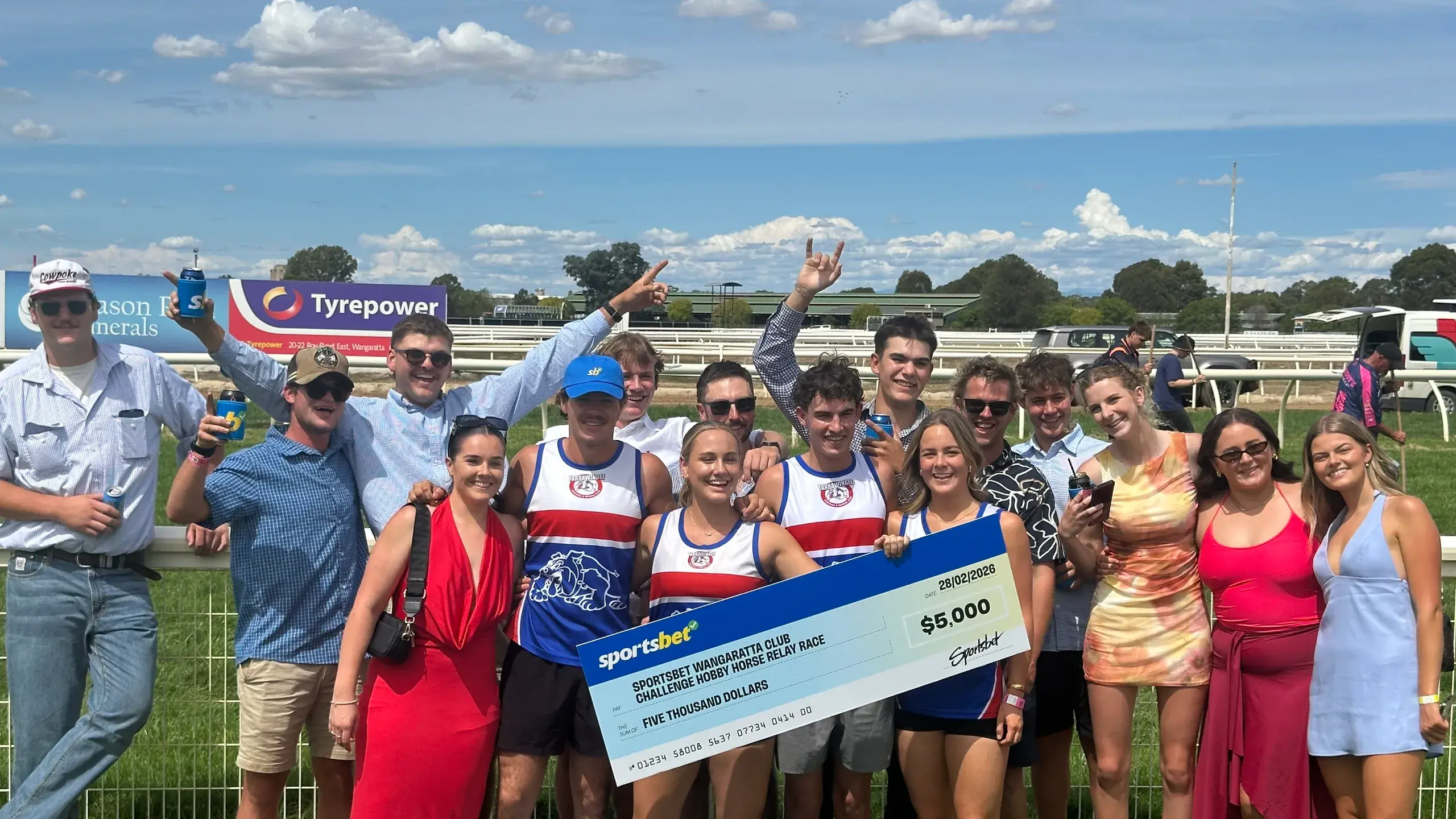 “No one can remember a better one”: 2000-strong crowd flock to Wangaratta Cup