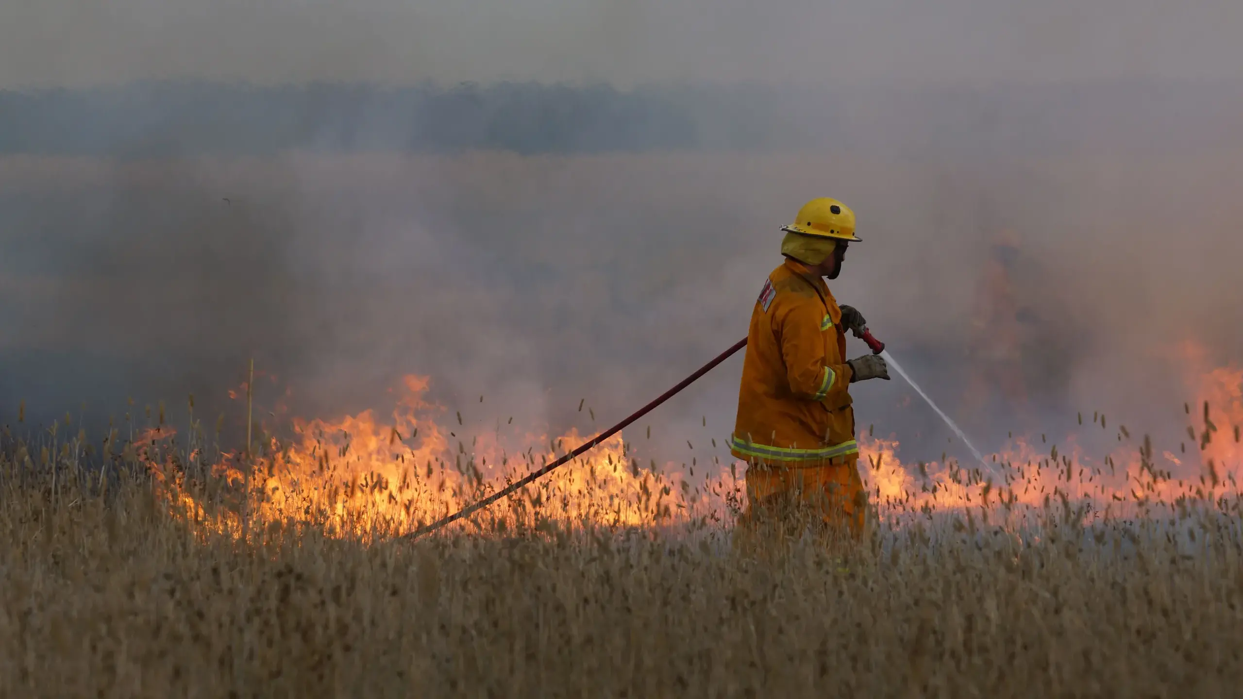 Veteran firefighter calls for change in fire inquiry
