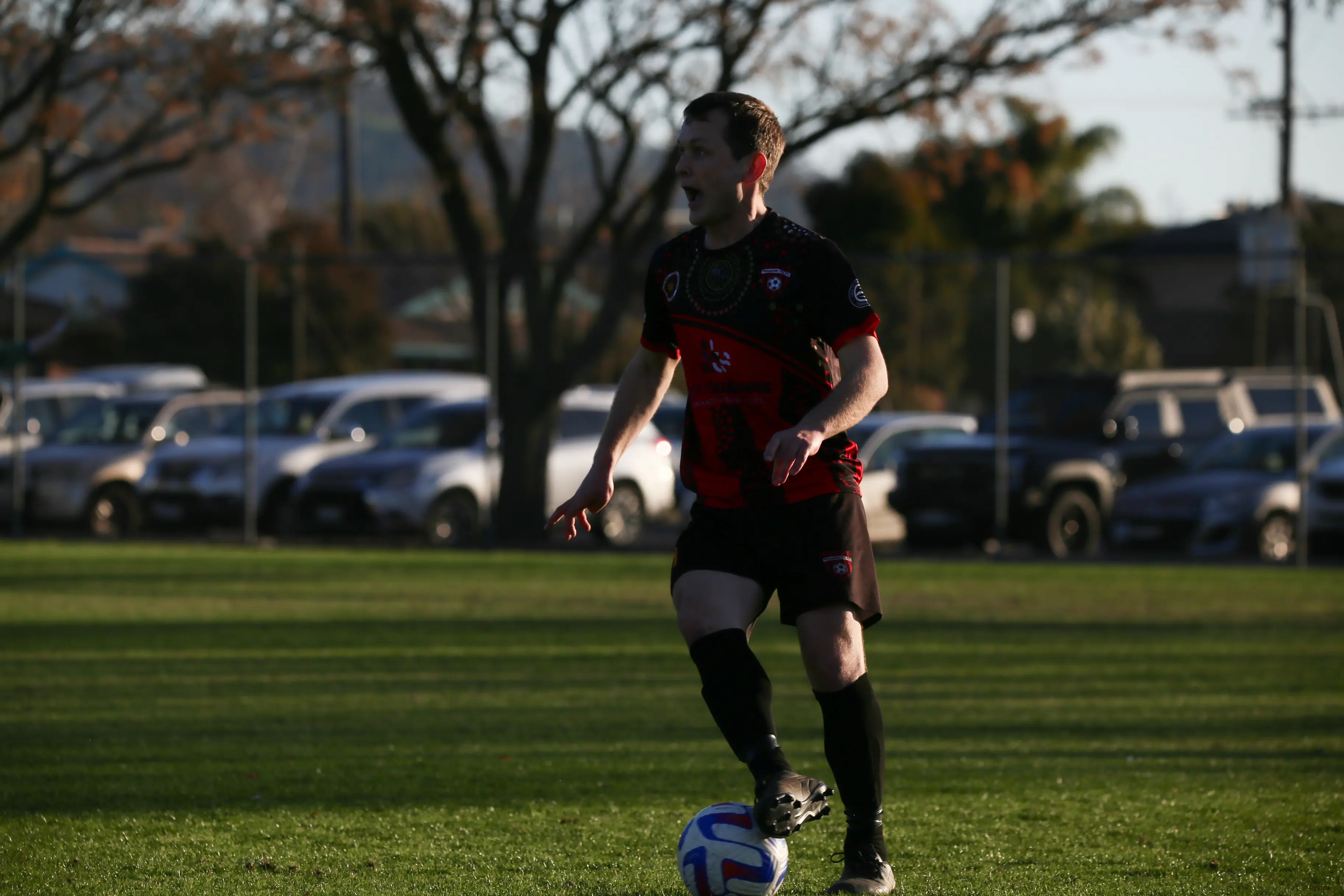 <p>IT\\'S DEVIL TIME: Senior men\\'s coach Vitaly Leschen and the squad will open their campaign this Sunday at home to Albury City.</p>\\n