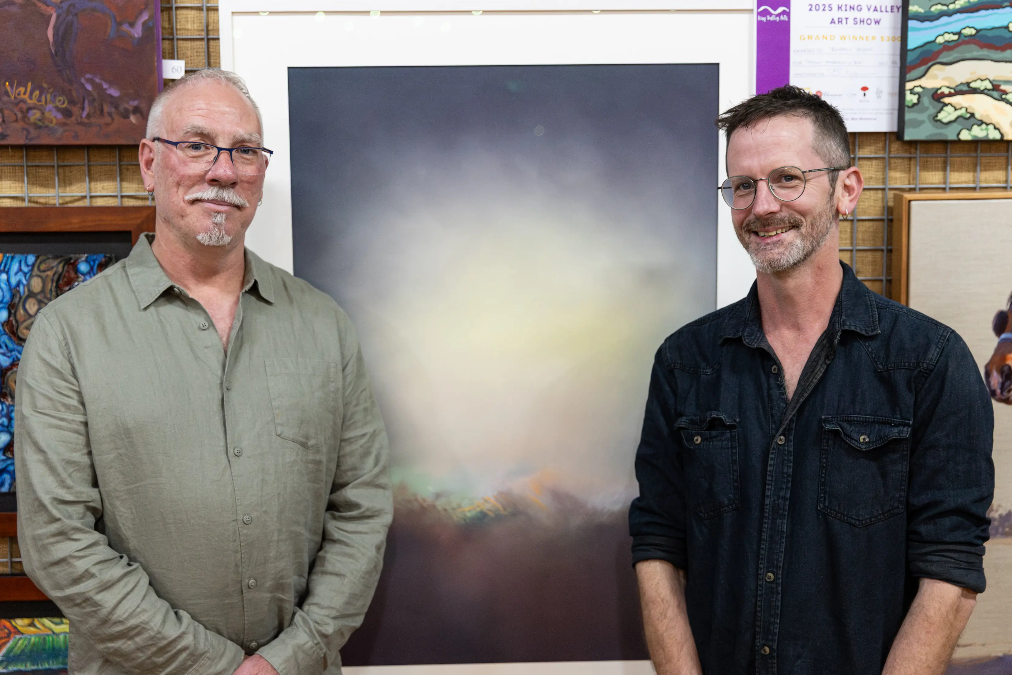 <p>EVENT SUCCESS: The team behind the popular King Valley Art Show is pleased to make grants available for other initiatives promoting arts and connection in the local community. At last year\\'s art show, judge Ben Winspear was pleased to award the grand prize to King Valley artist Ben Jenkins. PHOTO: Marc Bongers</p>\\n
