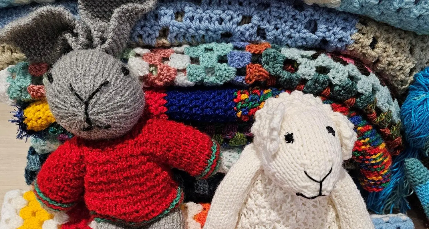 Wangaratta Library invites community to knit for local children