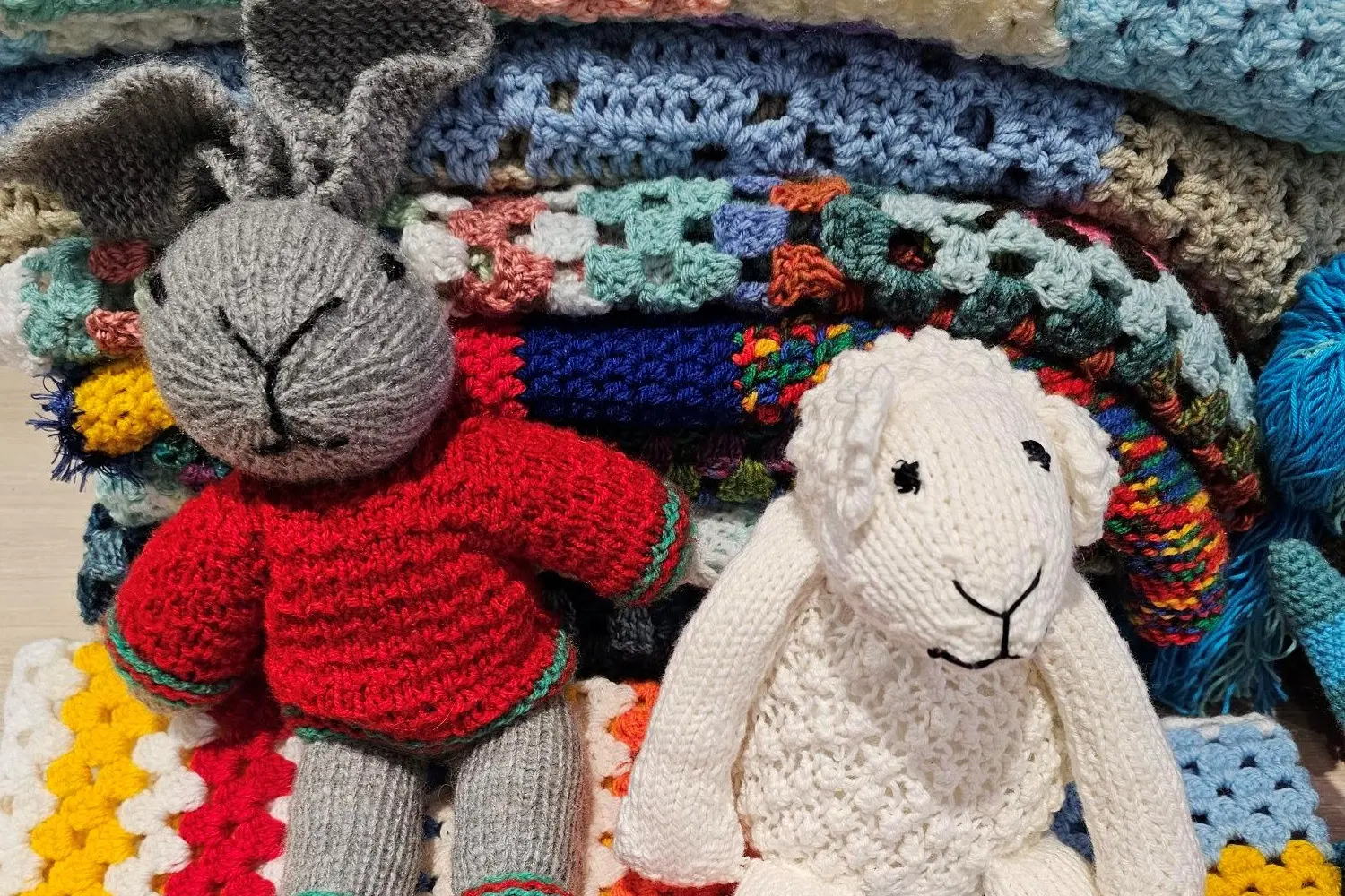<p>SPREAD THE WARMTH: Grab your knitting needles and crochet hooks and help bring warmth and comfort to local children for the Wangaratta</p>\\n