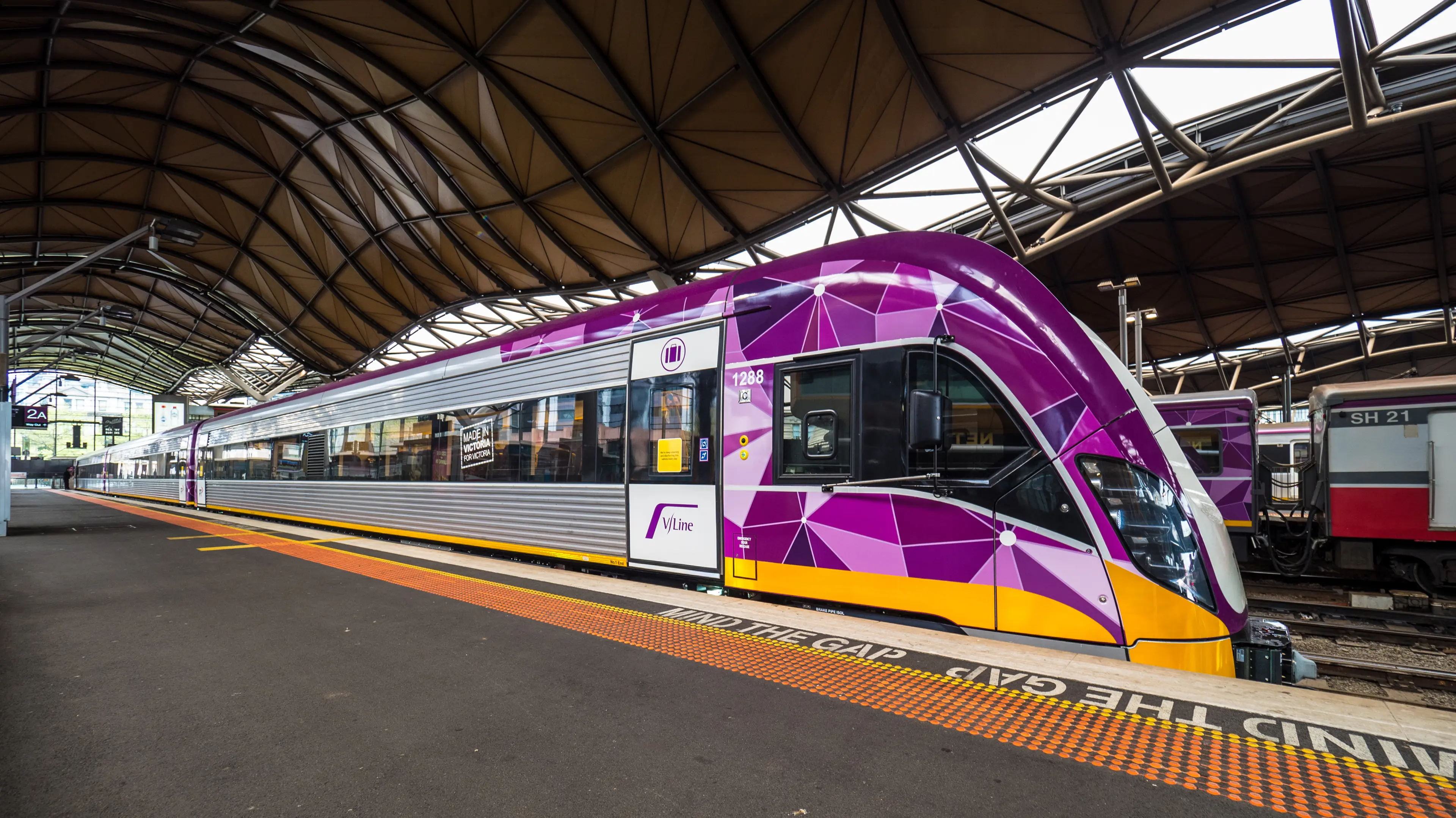 Free public transport for a month to take pressure off the pump