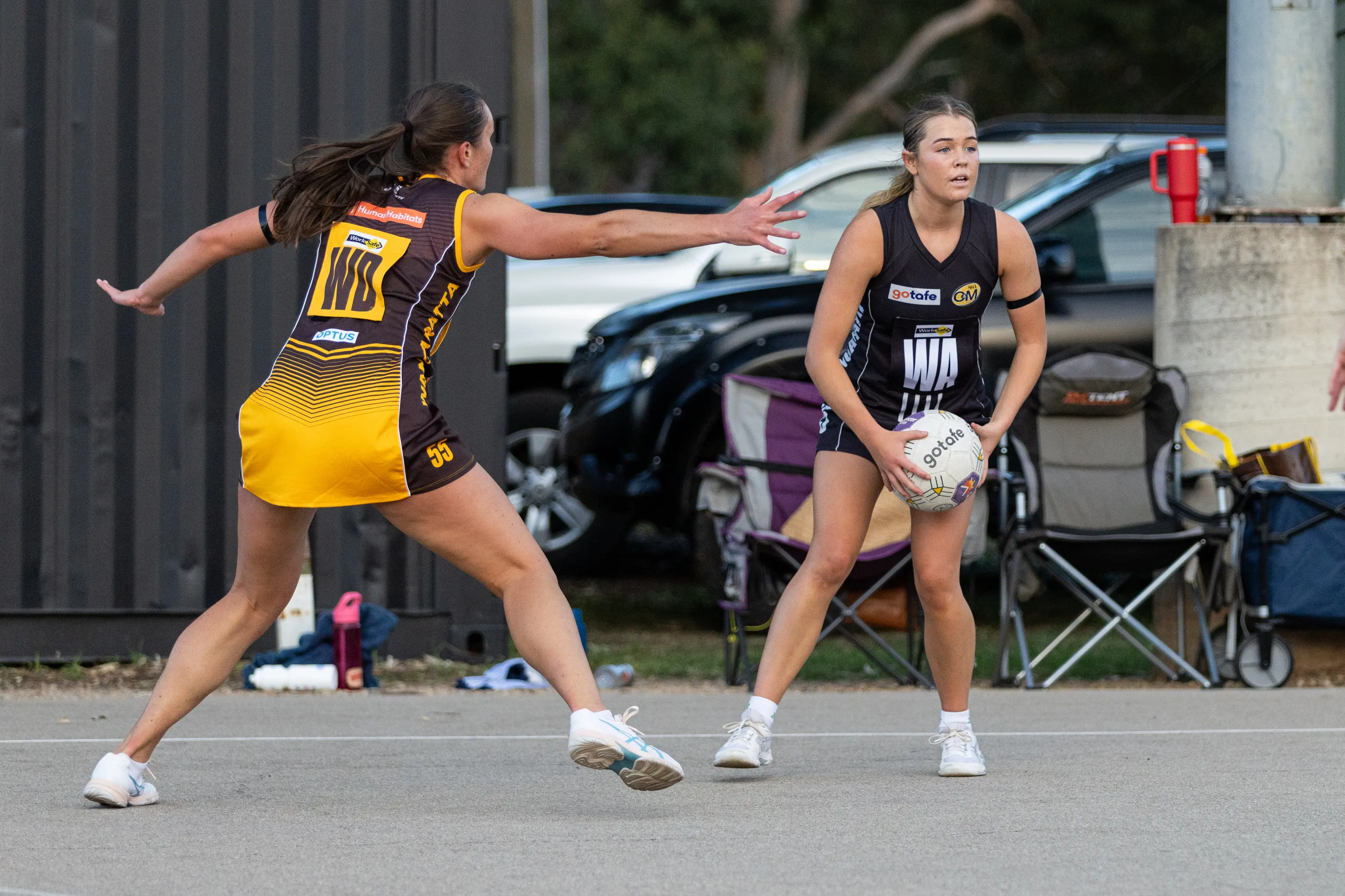 <p>MIDFIELD  MOVER: Holly Humphry (WA), who played a quarter in the middle last week against the Rovers, could be an option to replace Leah Jenvey in the centre this Saturday. PHOTO: Marc Bongers</p>\\n