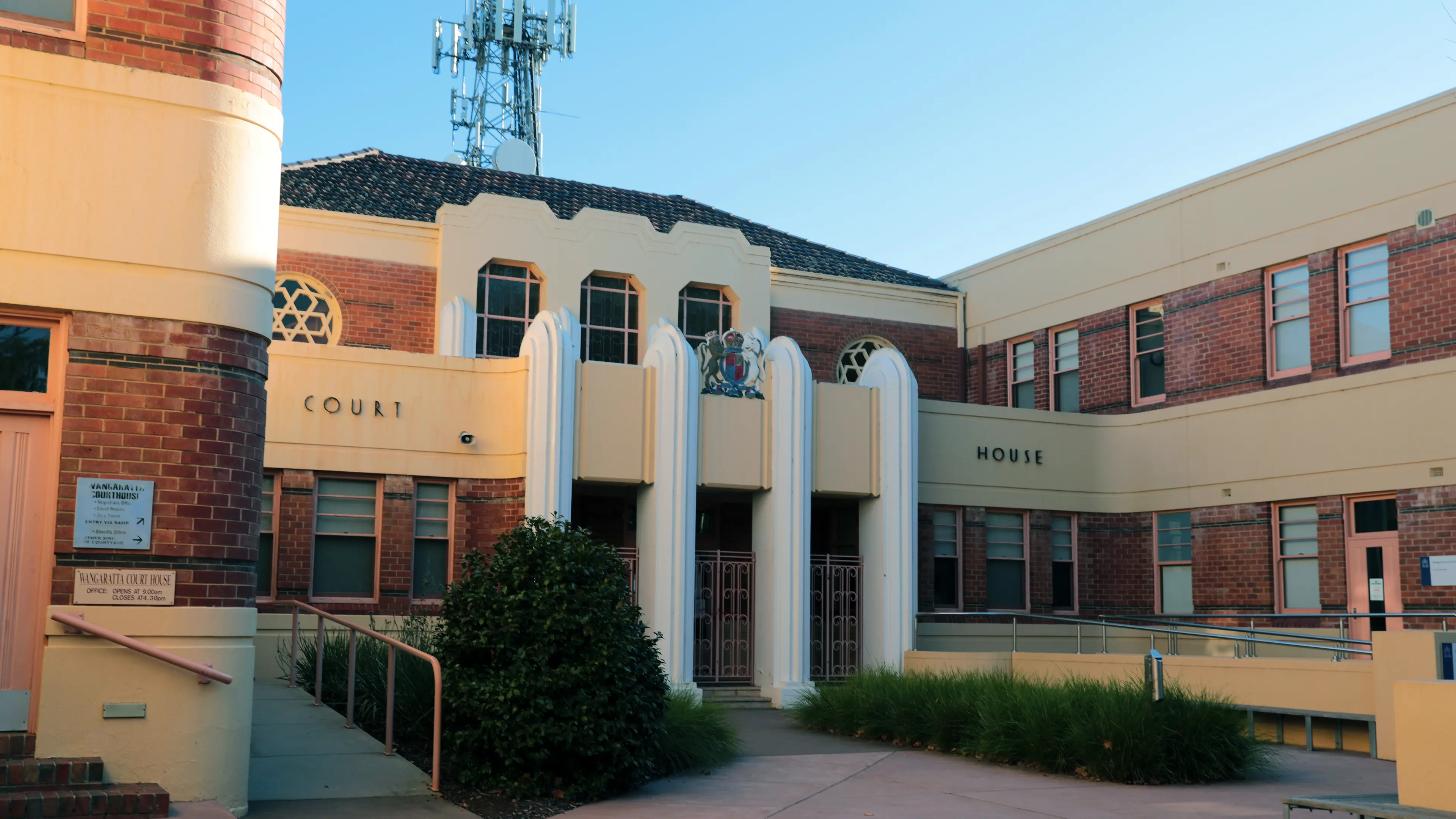 \"Save rather than sell”: man avoids jail over 26-plant cannabis crop