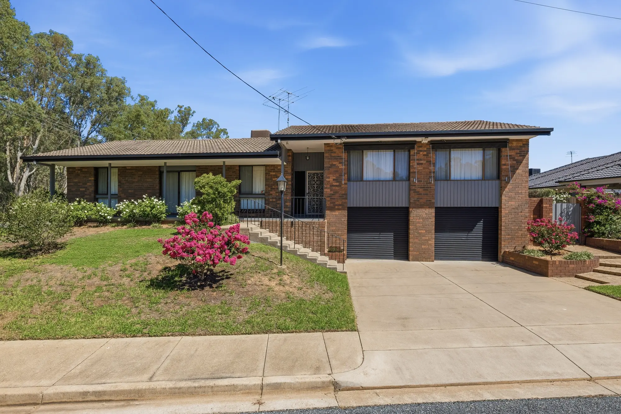 <p>Multiple living areas enhance the home\\u2019s versatility.</p>\\n