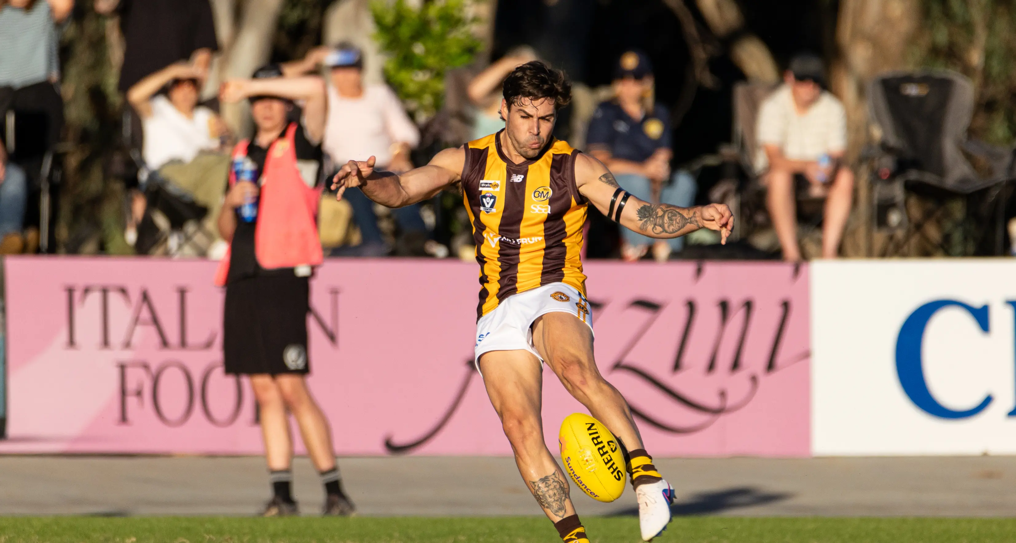 Rovers anticipate midfield showdown against CR Roos