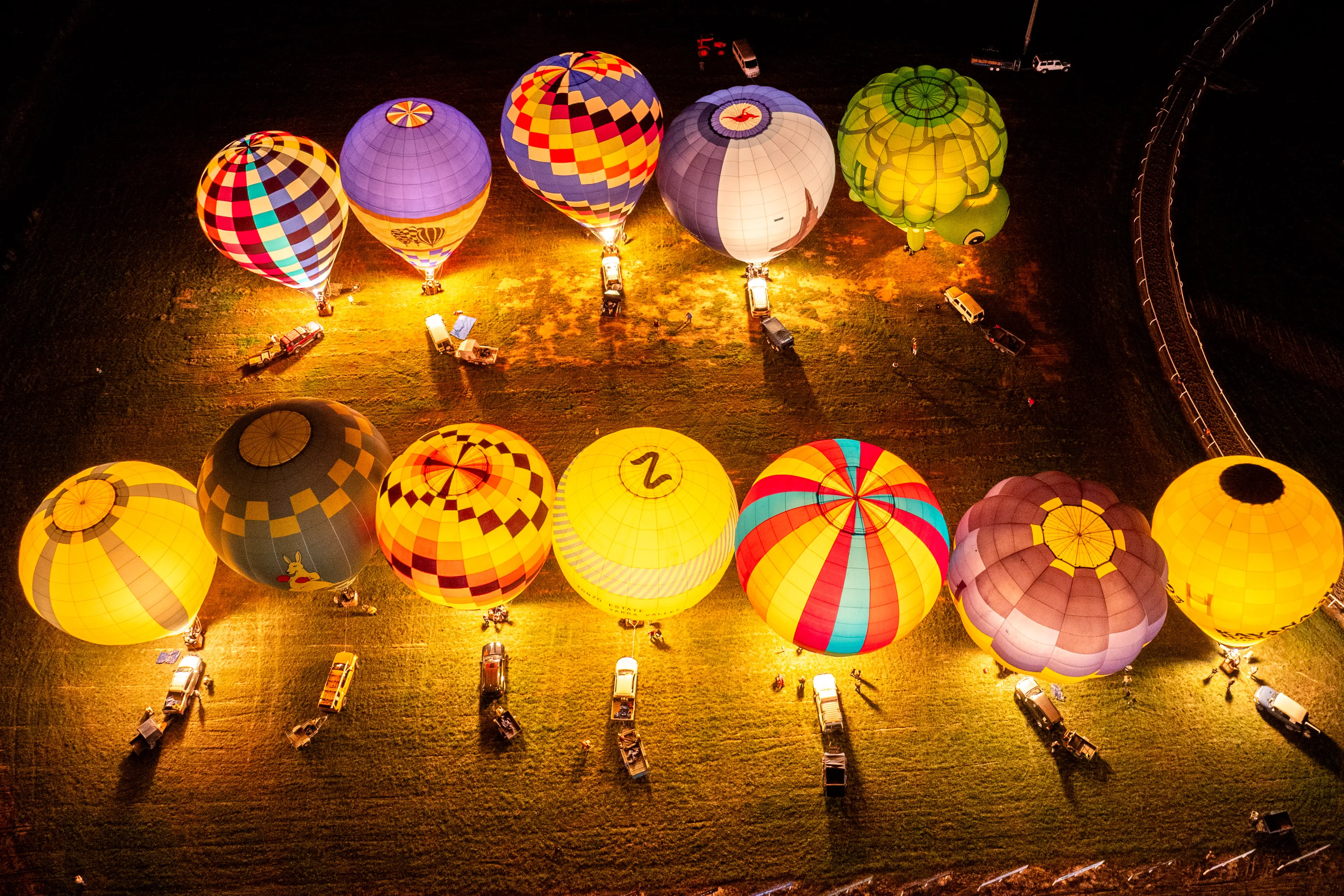 <p>INVESTIGATION UNDERWAY: The ATSB is investigating the crashes of two hot air balloons during Art of Flight Festival event at Wangaratta. PHOTO: Robyn Varley Photography</p>\\n