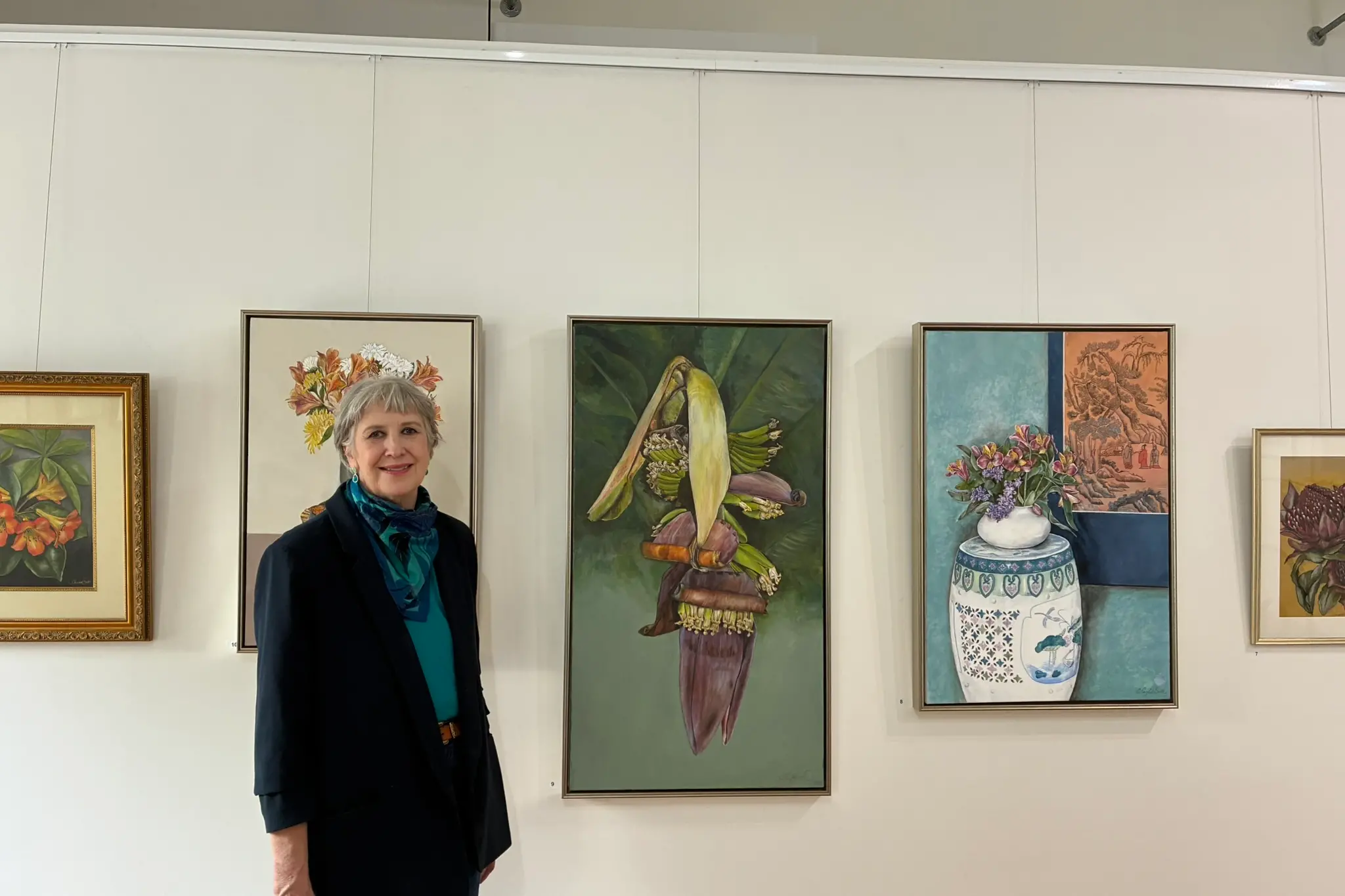 <p>FLORAL EXPLORATION: Everything Botanical, a solo exhibition by Christine Cansfield-Smith, is on display at the Art Gallery on Ovens until 4 May. PHOTO: Jordan Duursma </p>\\n