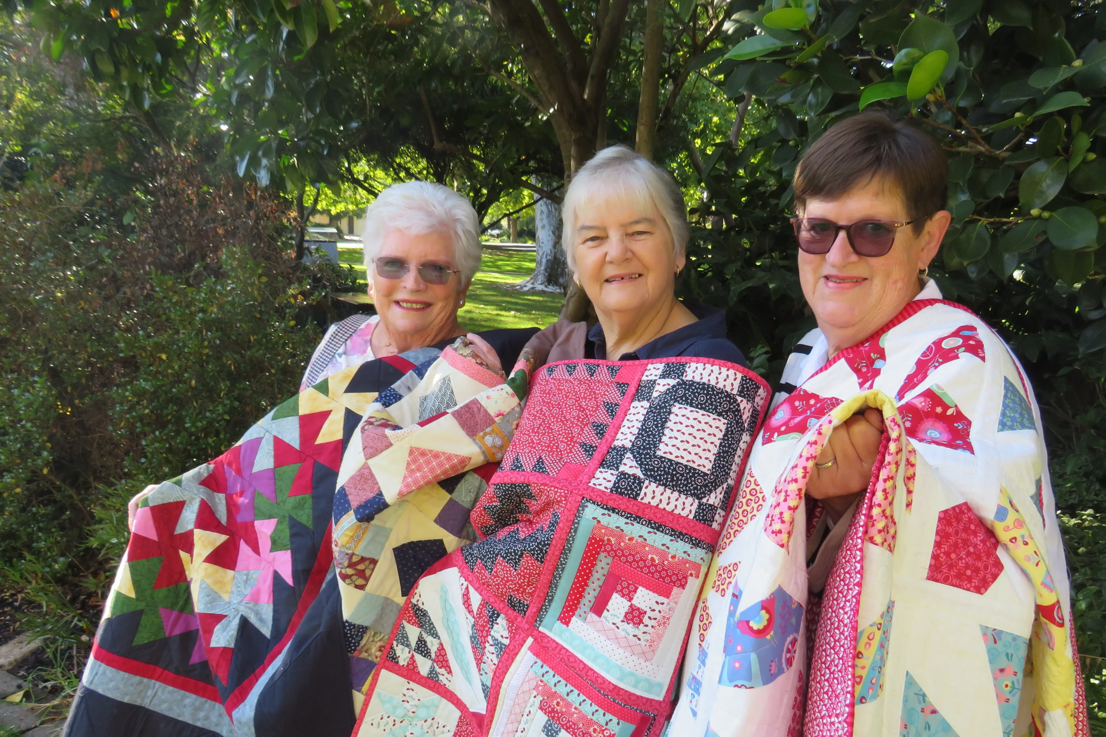 <p>CELEBRATING QUILTERS: Robyn Grealy, Ros Janas, and Leonie Bourke are looking forward to the central Quilters 40th anniversary celebration on 14 May.</p>\\n