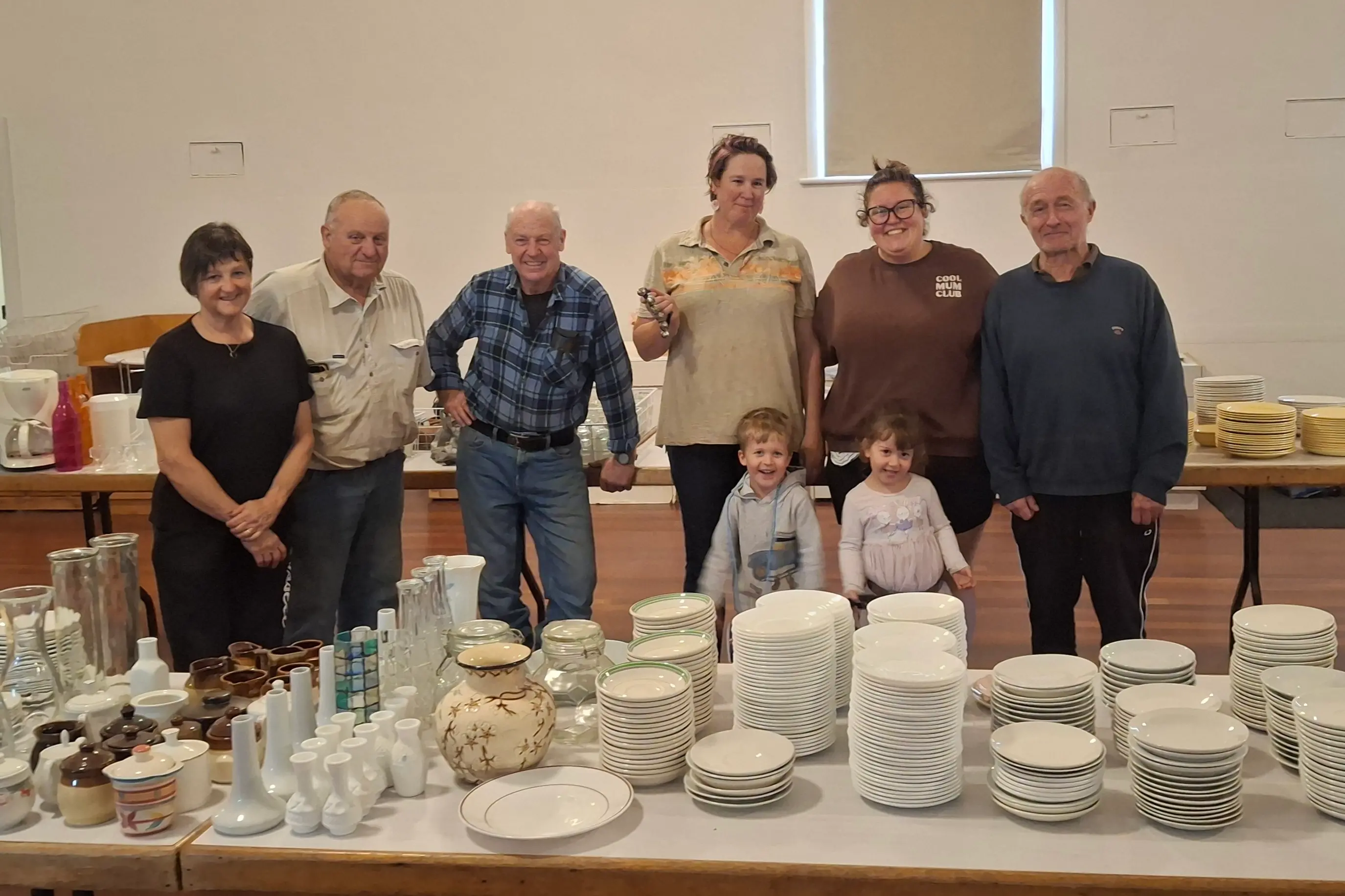 <p>COMMUNITY EVENT: The event is a joint effort, with community members from across Moyhu getting involved, including Josie and Al Sampson, Peter Shanley of the Moyhu Hall Committee, event organiser Regina Callaway, Sarah Nunn with Beau and Sienna, and Neil Jarrot of the Moyhu Lions Club pictured at Moyhu Soldiers Memorial Hall.</p>\\n