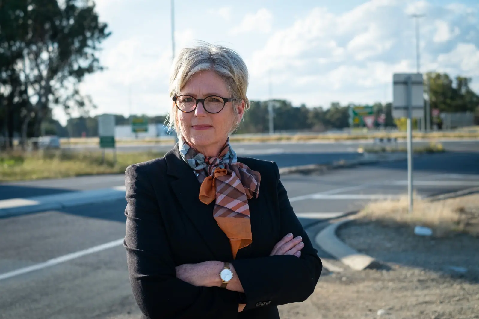 <p>PRE-BUILD: Helen Haines has welcomed $2 billion for enabling infrastructure to supply roads, water, sewerage and power for new housing.</p>\\n