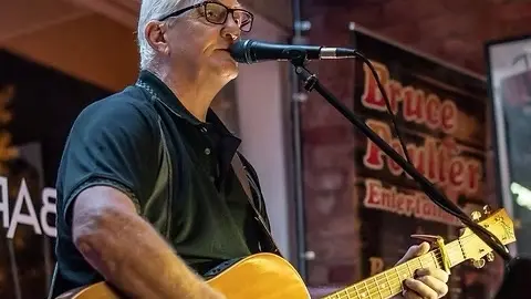 Bruce Poulter returns to Da Vinci