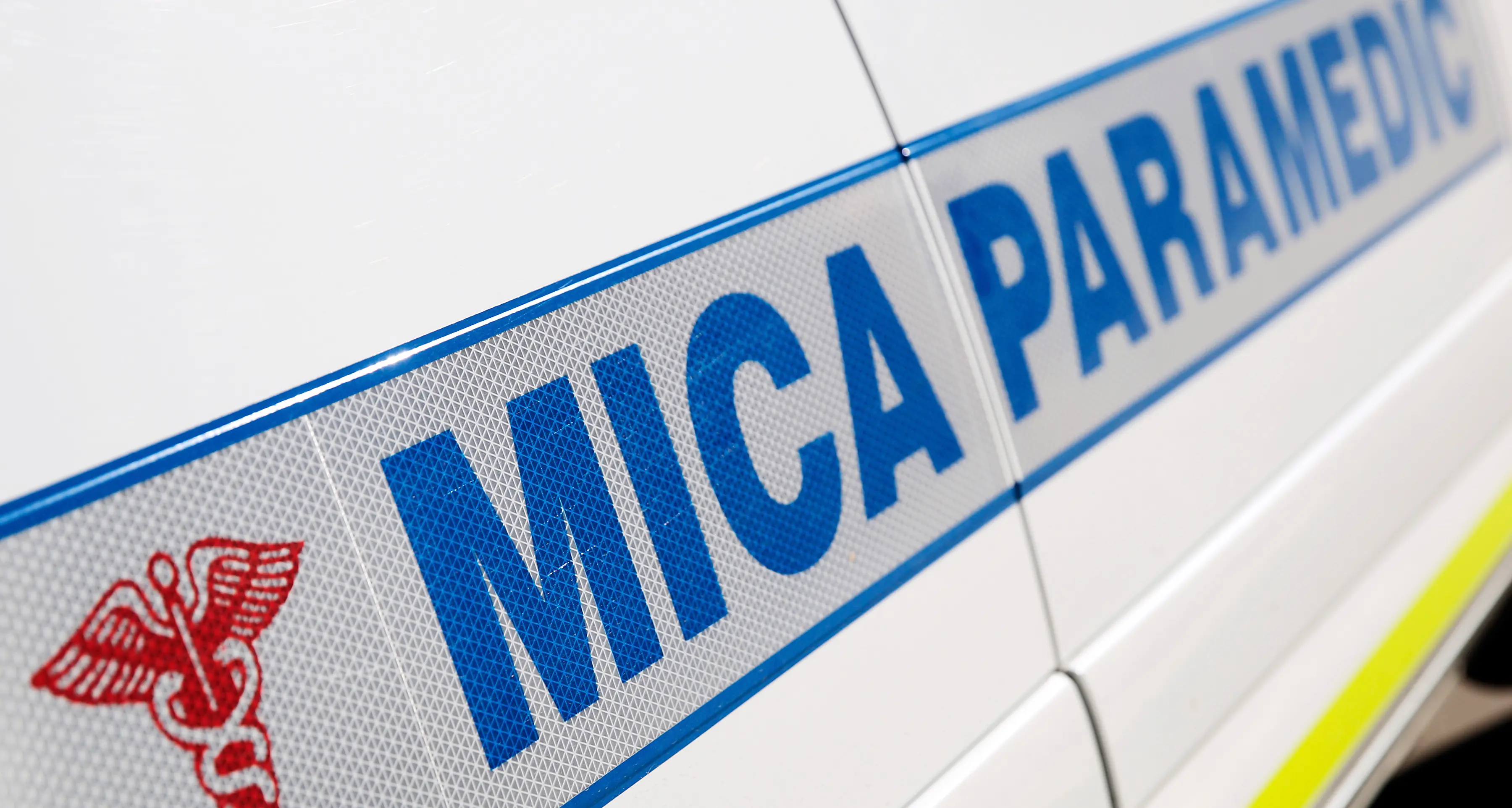 Three hospitalised in Killawarra collision