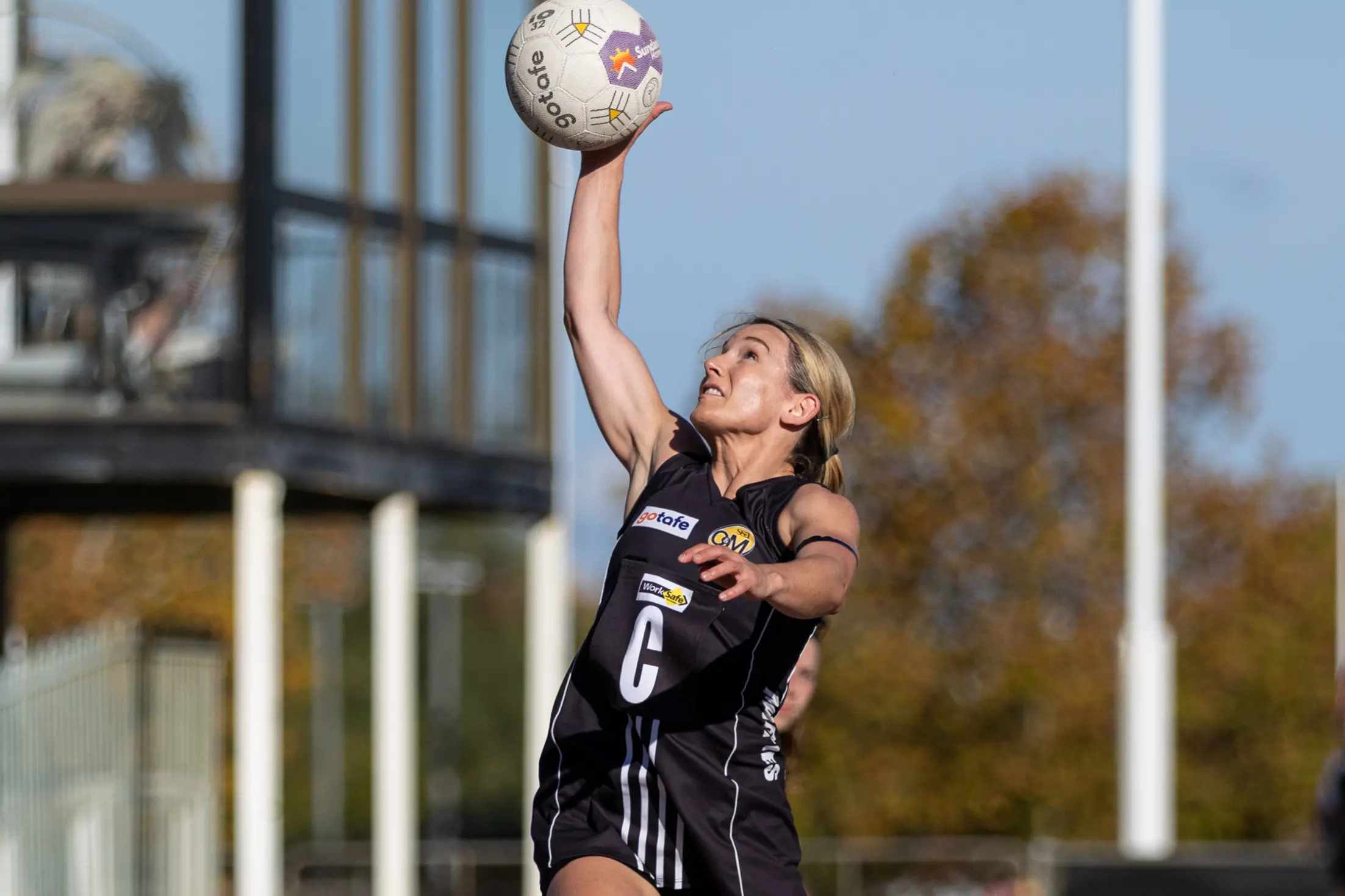 <p>HANGING ON: Leah Jenvey and the Wangaratta Magpies A grade side will hope to hold their spot in the top five with a win against Corowa-Rutherglen. PHOTO: Marc Bongers</p>\\n