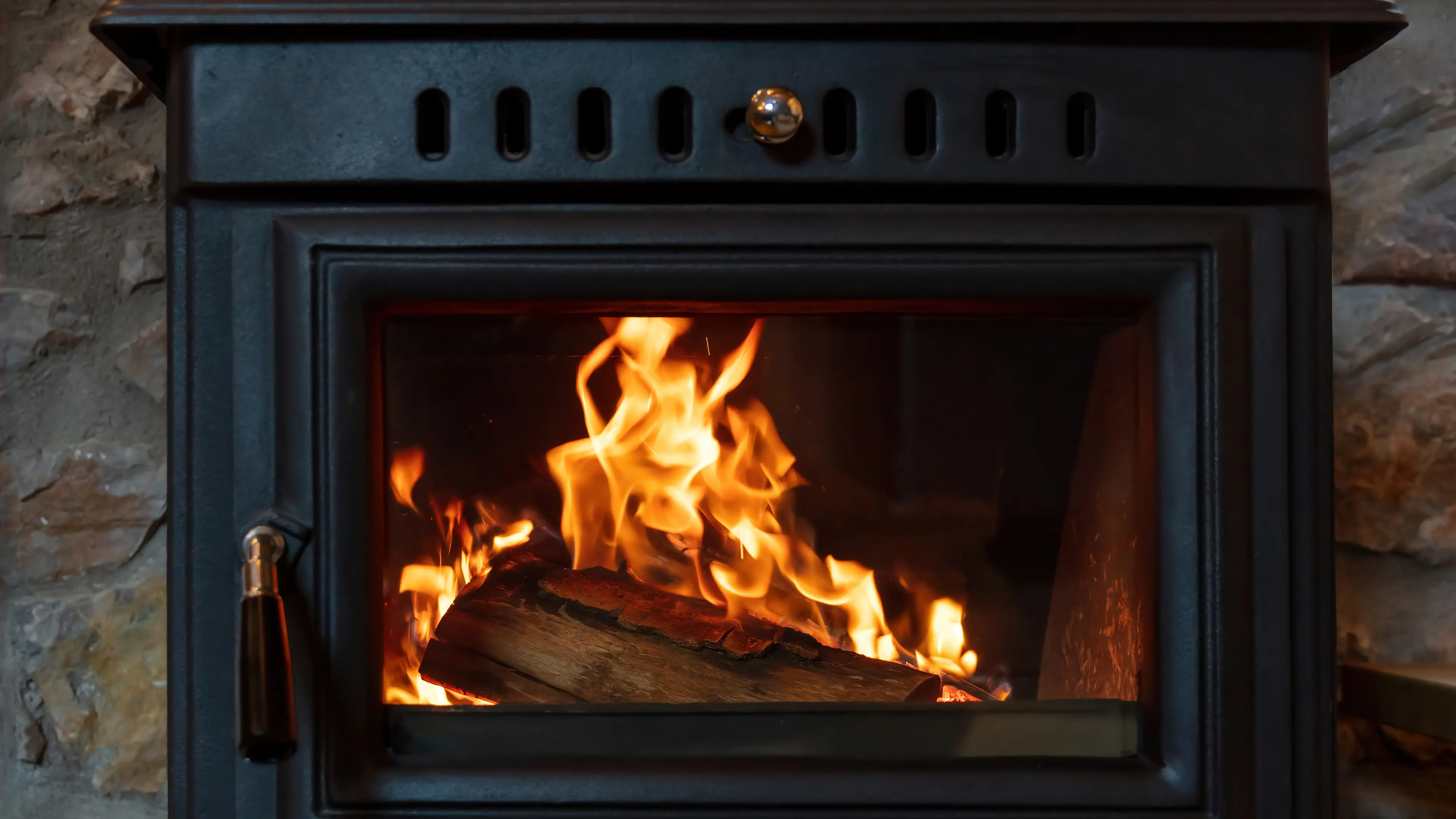Reduce wood heater smoke this winter