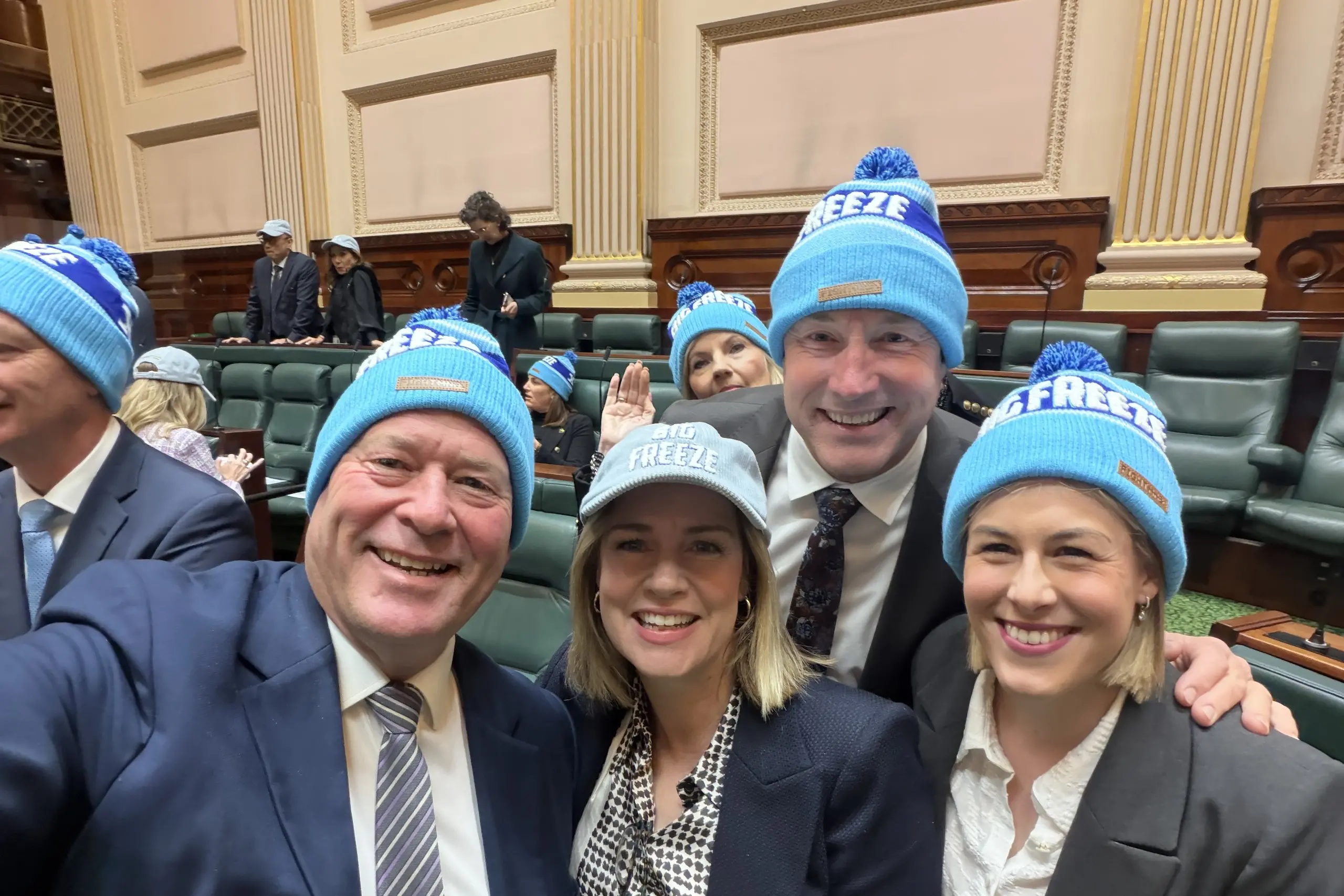 <p>SUPPORT THE GFIGHT AGAINSTMND: Victorian MPs Tim McCurdy, Emma Kealy, Jess Wilson, Martin Cameron and Kim O\\u2019Keeffe showcasing their \\u201CBig Freeze\\u201D beanies to support FightMND and in honour of Neale Daniher.</p>\\n