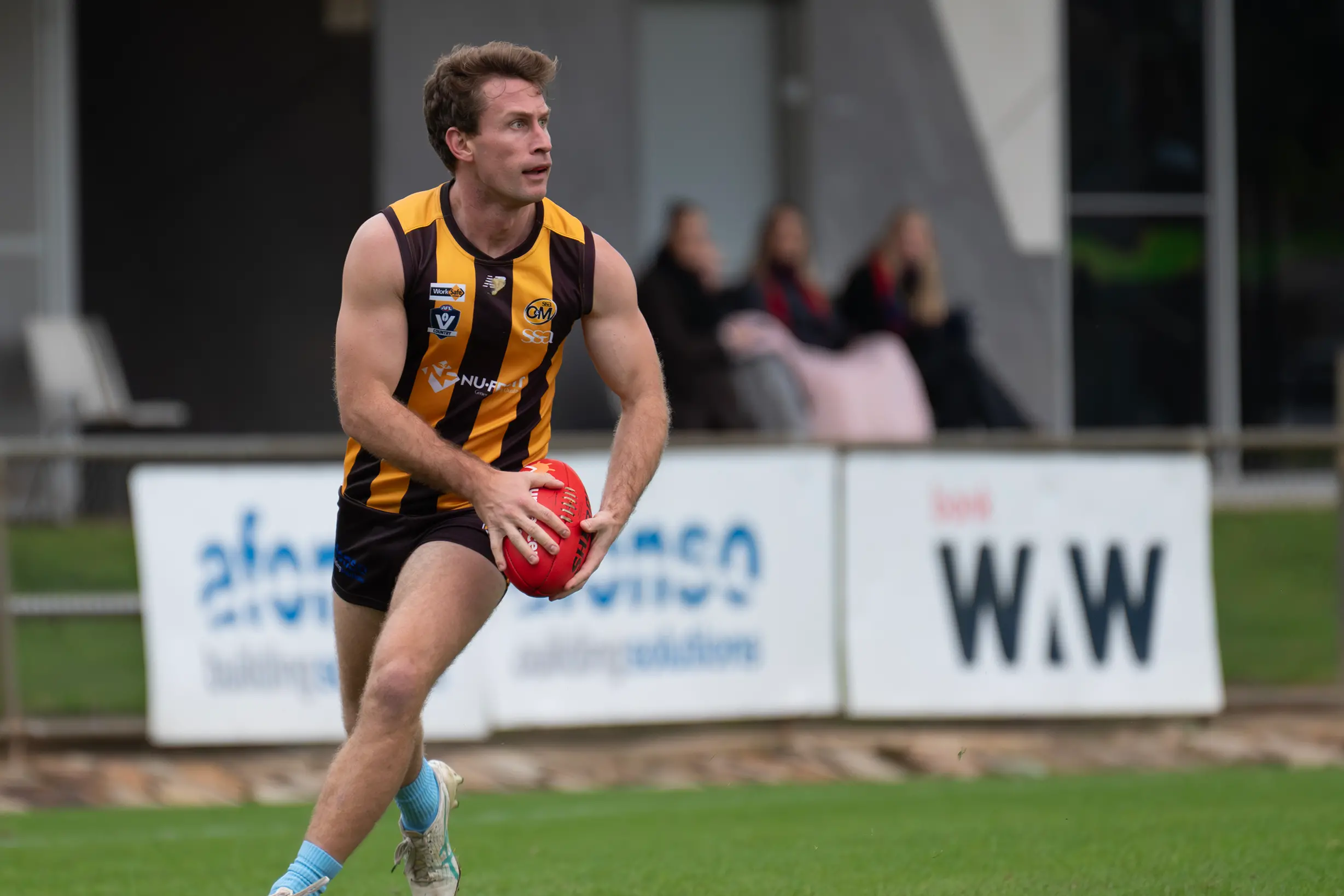 <p>VIDEO GAME NUMBERS: Mitch Hardie will look to be a playmaker against Lavington this weekend after racking up 48 touches and a goal last Saturday. PHOTO: Melissa Beattie</p>\\n