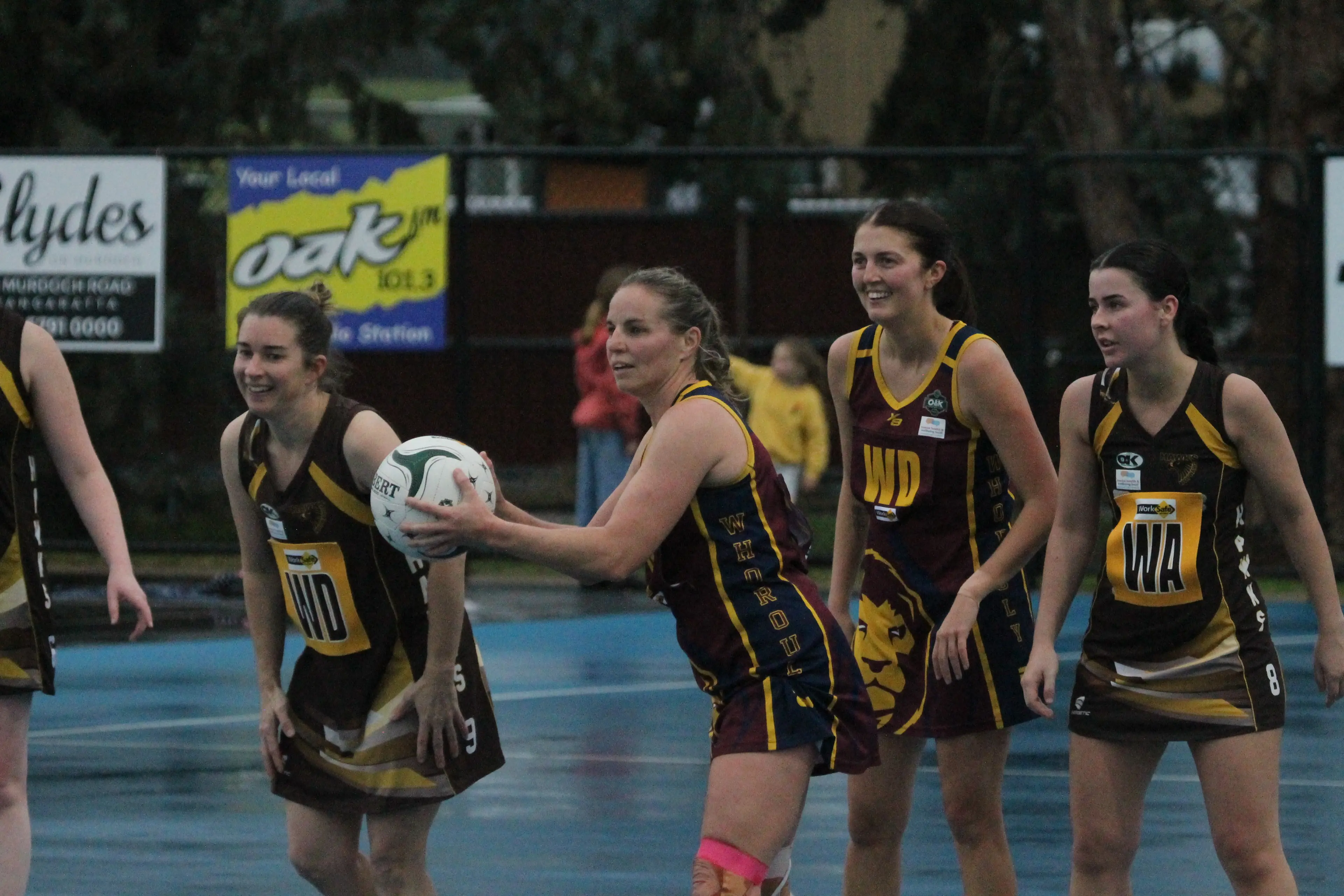 <p>GLOOMY GAME: Court lights had to be used to try and illuminate the court at North Wangaratta on Saturday. PHOTO: Nathan de Vries</p>\\n