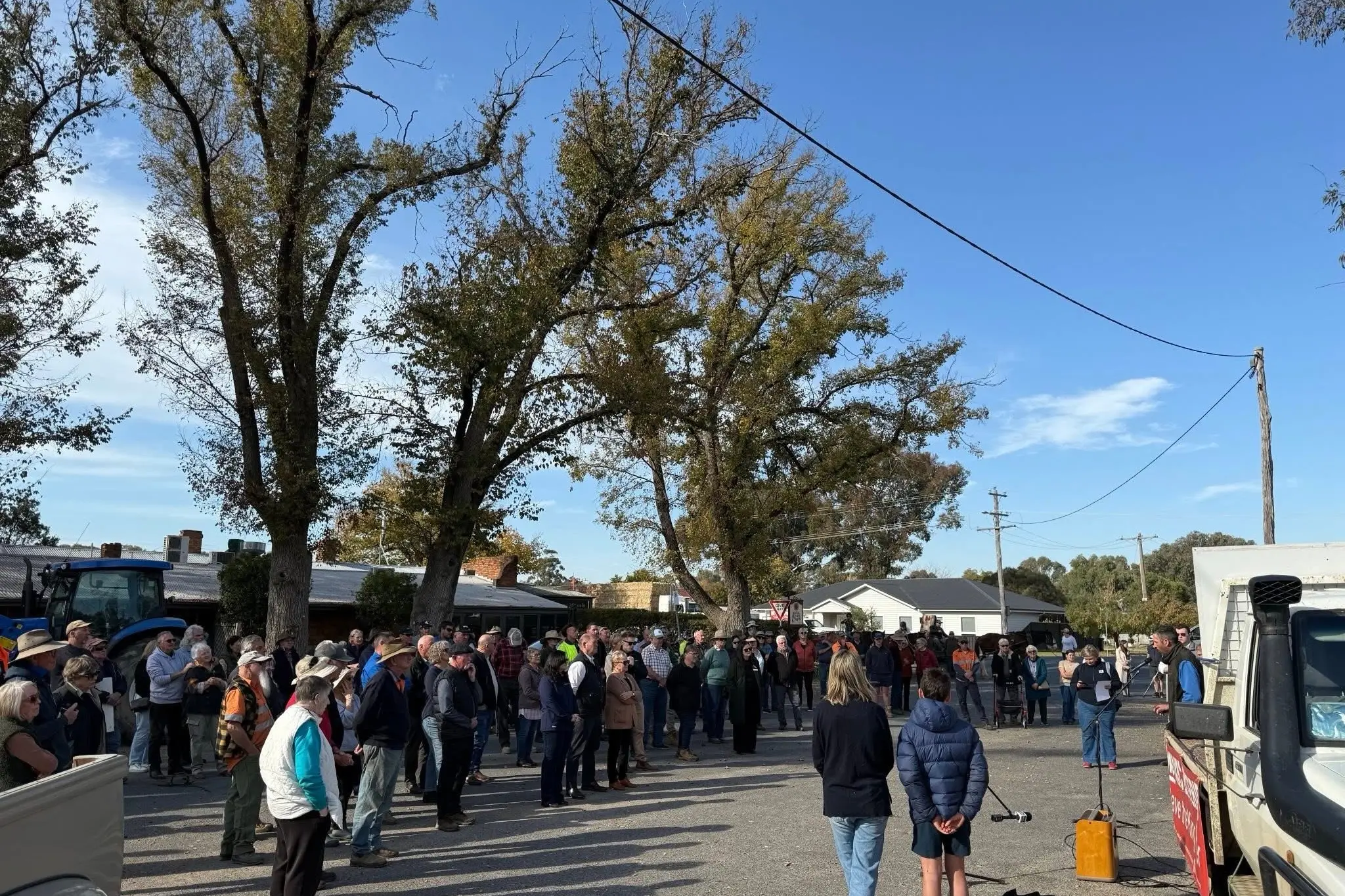 <p>GUIDED MISSILE: New guidelines will assist developers of renewable energy facilities in how they communicate with communities. Pictured is the crowd at the rally protesting the Meadow Creek solar facility, which was approved after a lengthy battle.</p>\\n