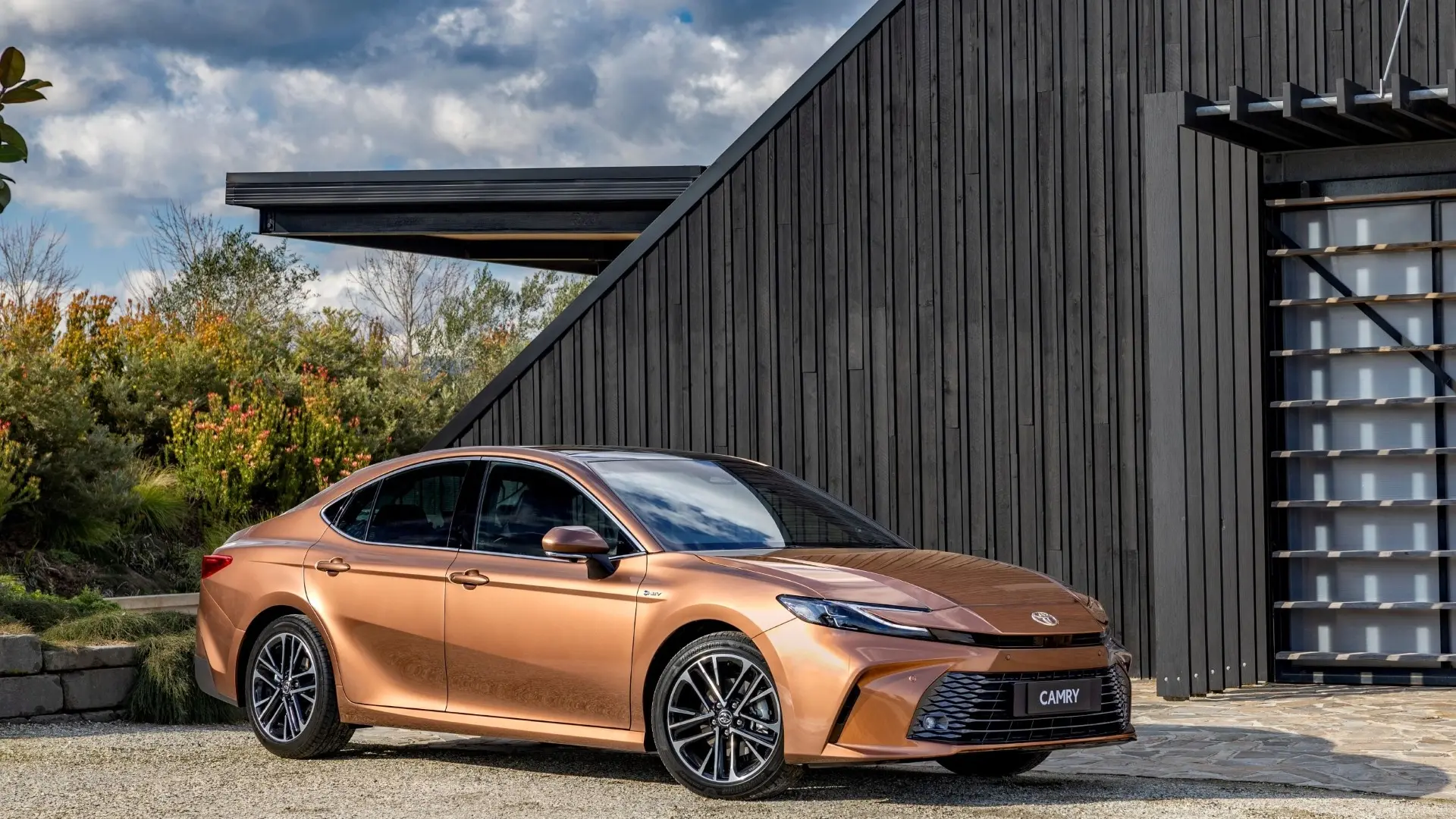 Sleek, chic catwalk Camry