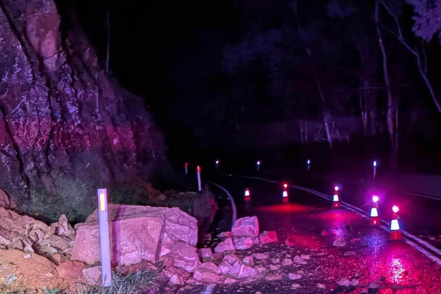 <p>ROCKY ROADS: Local VICSES crews have attended to multiple callouts of rockslides going across roads in the King Valley due to recent rainfall this week. PHOTO: Wangaratta VICSES Unit</p>\\n