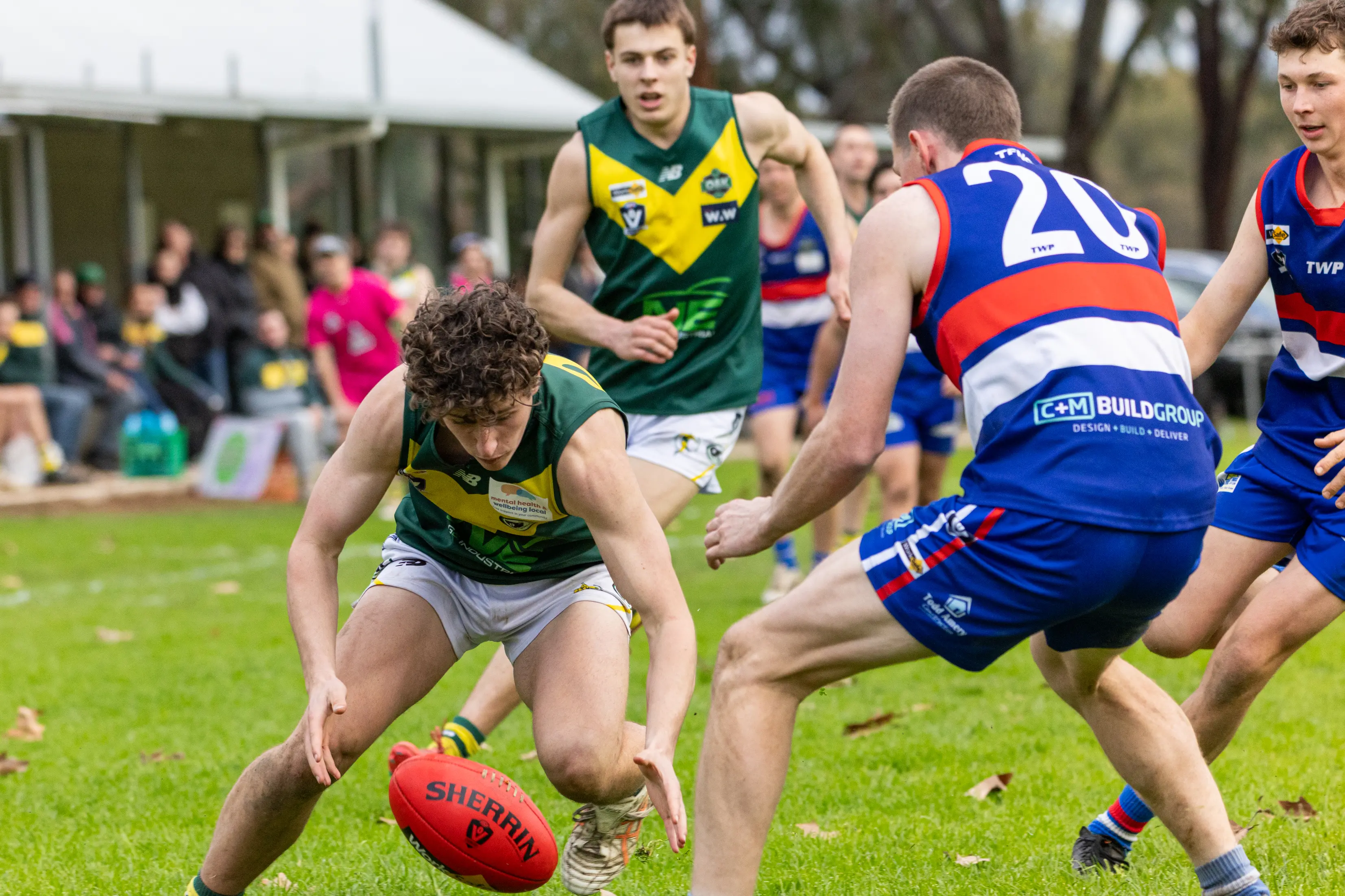 <p>A CLOSE CALL: Lachie Pensak copped a blow to the head and neck contesting the footy, but has been cleared of any long-term injuries. PHOTO: Marc Bongers</p>\\n