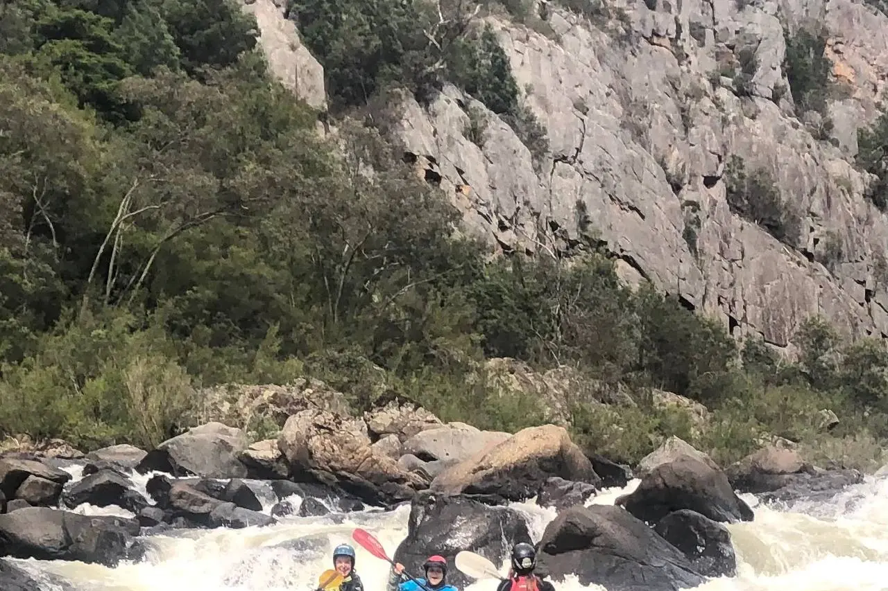 <p>COMMUNITY PADDLE: On Sunday 6 September, the North East Canoe Club will host a community paddle down the whitewater section of the King River.</p>\\n