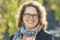 <p>KNOW YOUR RIGHTS: Hume Riverina Community Legal Service principal lawyer, civil law practice Deborah Fisher said people who did not know their rights or the legal protections available to them could be vulnerable to poor debt collection practices.</p>\\n