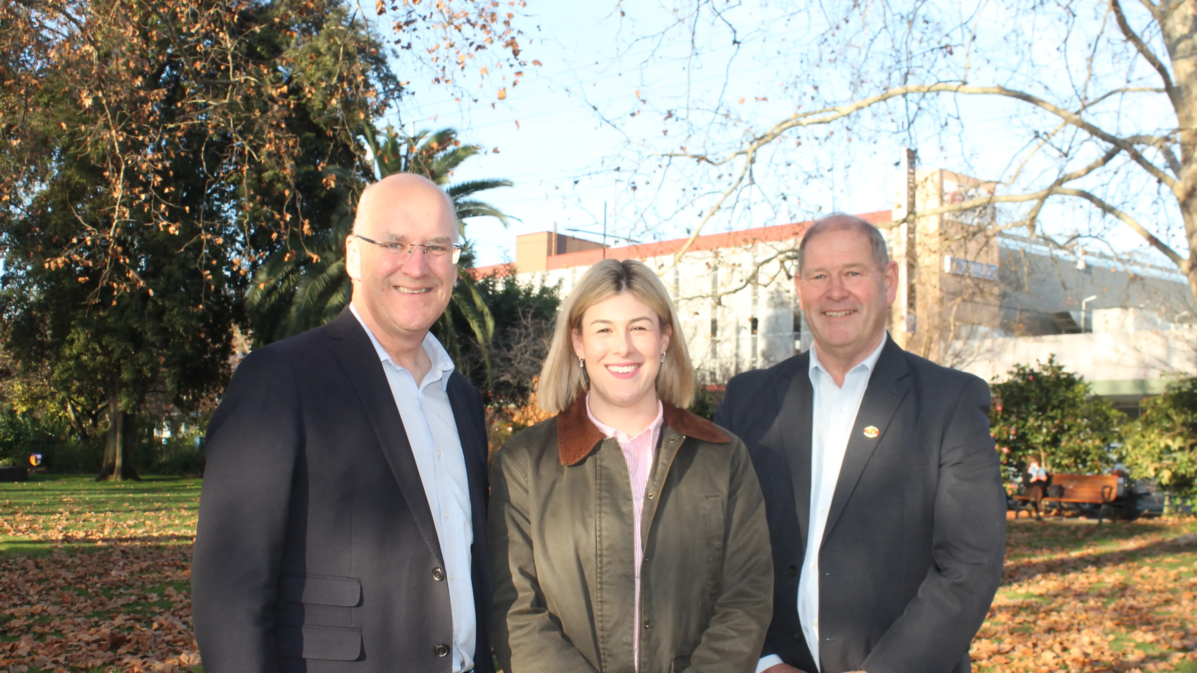 Opposition leader outlines phased transition for regional funding guarantee