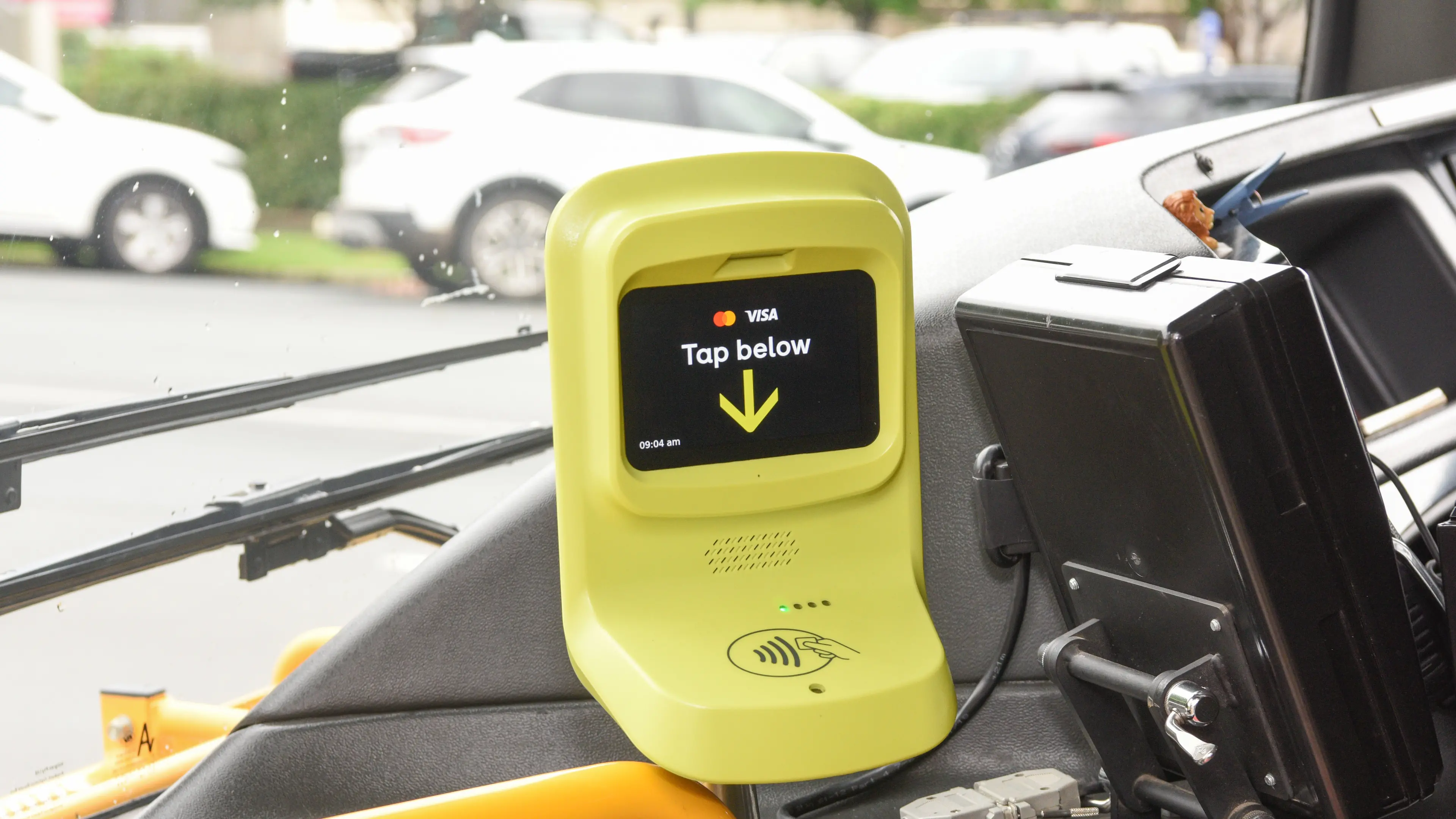 Tap and go rollout expands to regional Victoria