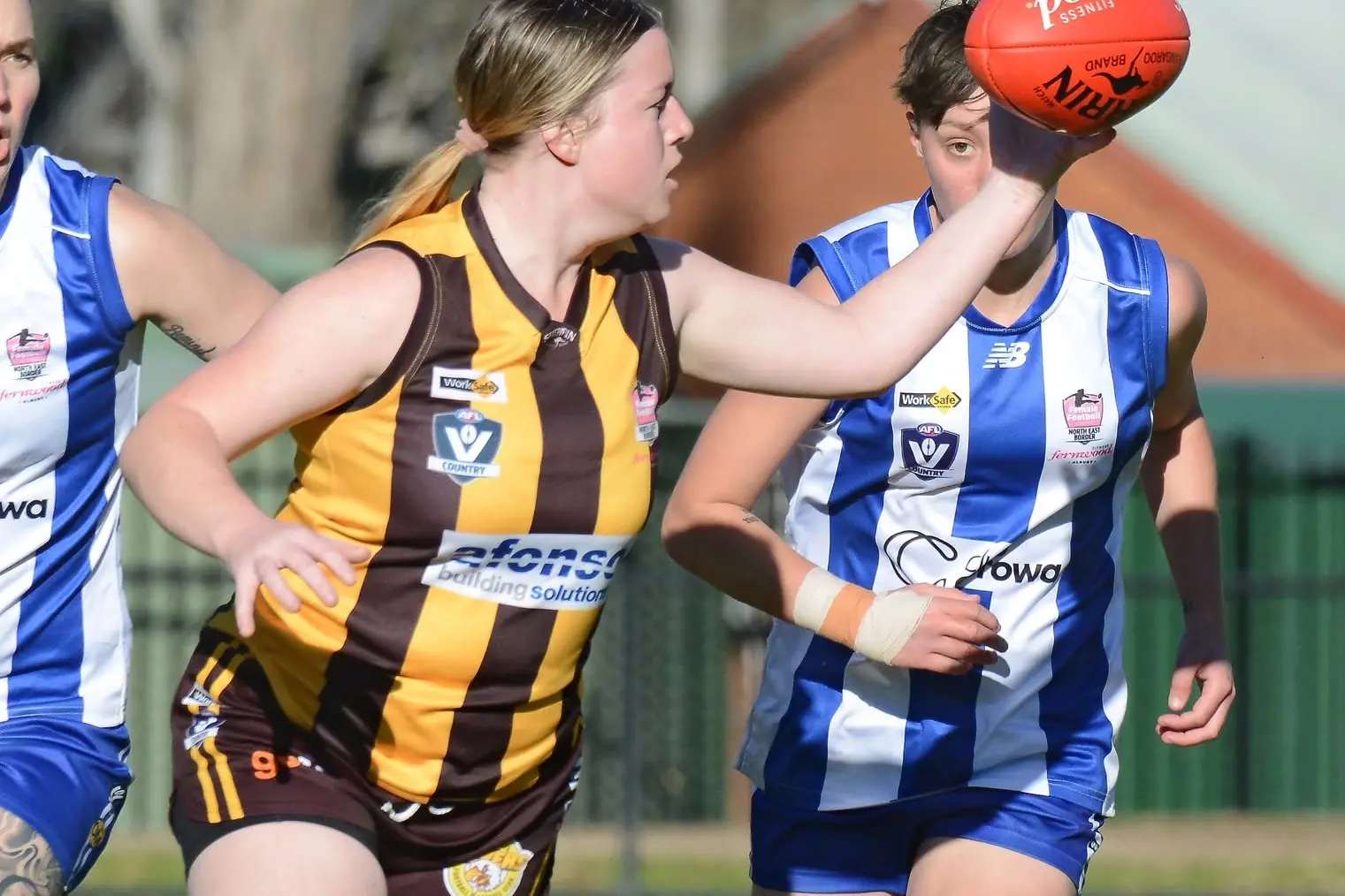 <p>TAKING IT ON: Caitlyn Rosser controls the ball during the open women\\'s game against Corowa-Rutherglen last Sunday. PHOTO: Kev McGennan</p>\\n