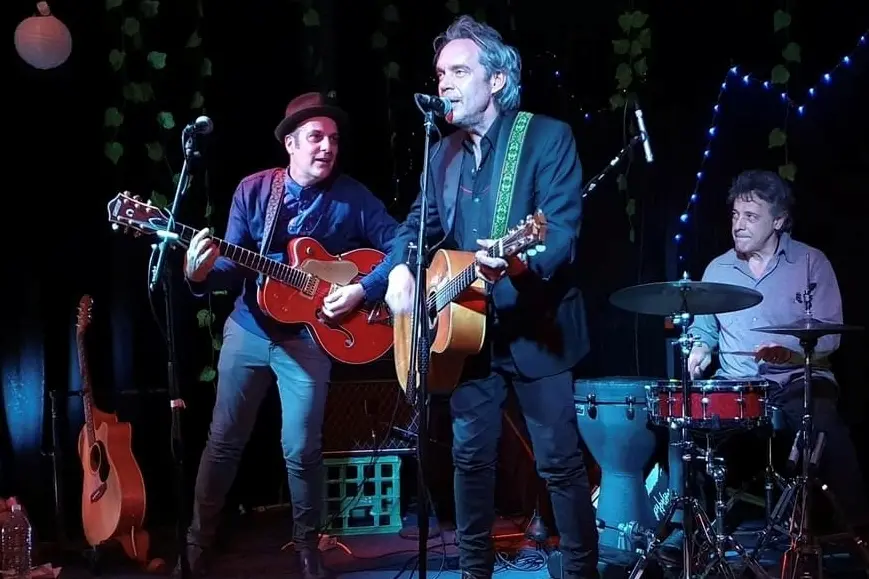 <p>MAKING IT LOCAL: Singer-songwriters, Charles Jenkins and David Cosma, are bringing their Songs for Halls show to Edi Upper Hall on 25 July.</p>\\n