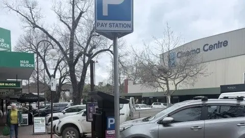 Parking meters being installed in Wangaratta CBD