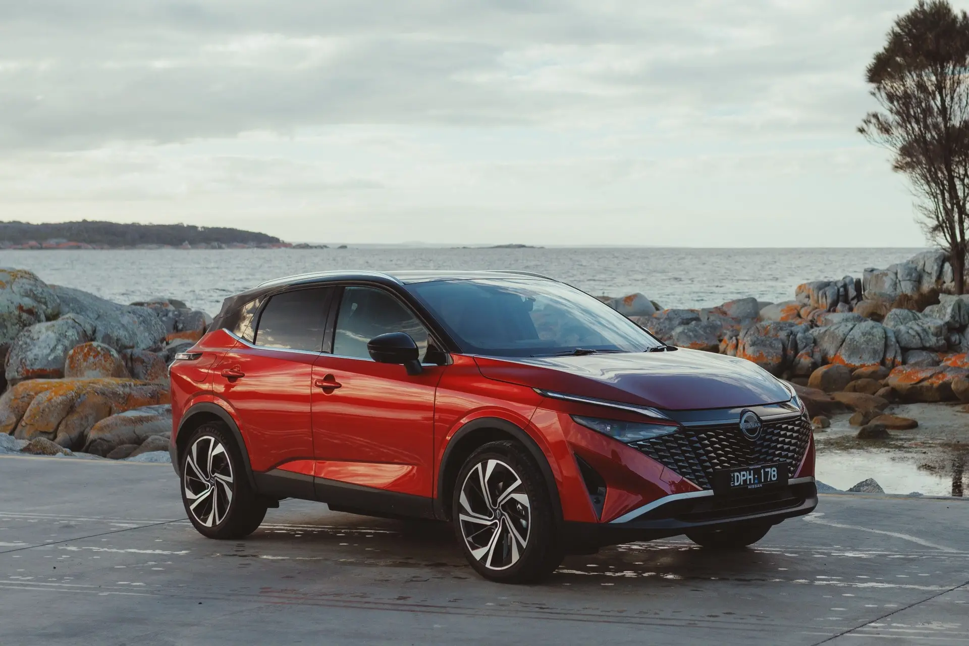 Qashqai makes own way on hybrid drive