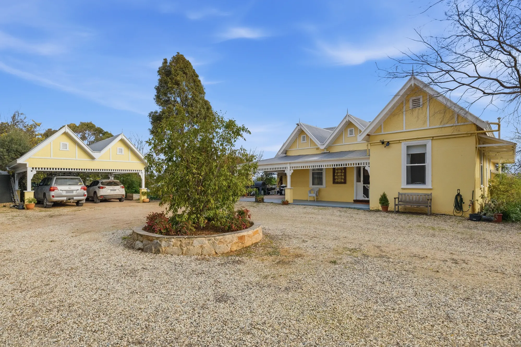 <p> \\u2018The Grove\\u2019 is an exceptional lifestyle opportunity in a picturesque Taminick setting.</p>\\n
