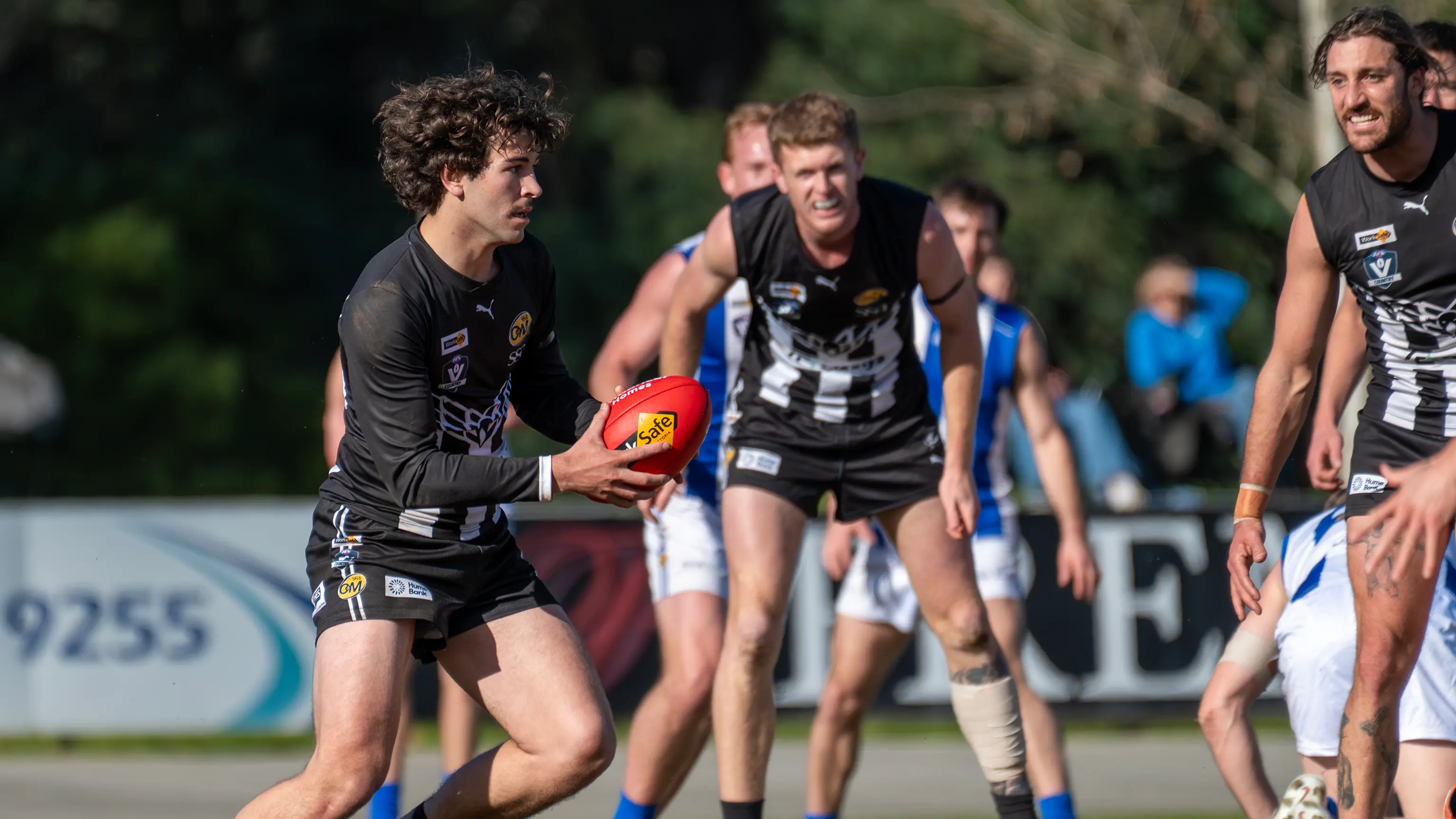 ‘Pies bank comprehensive win over Roos