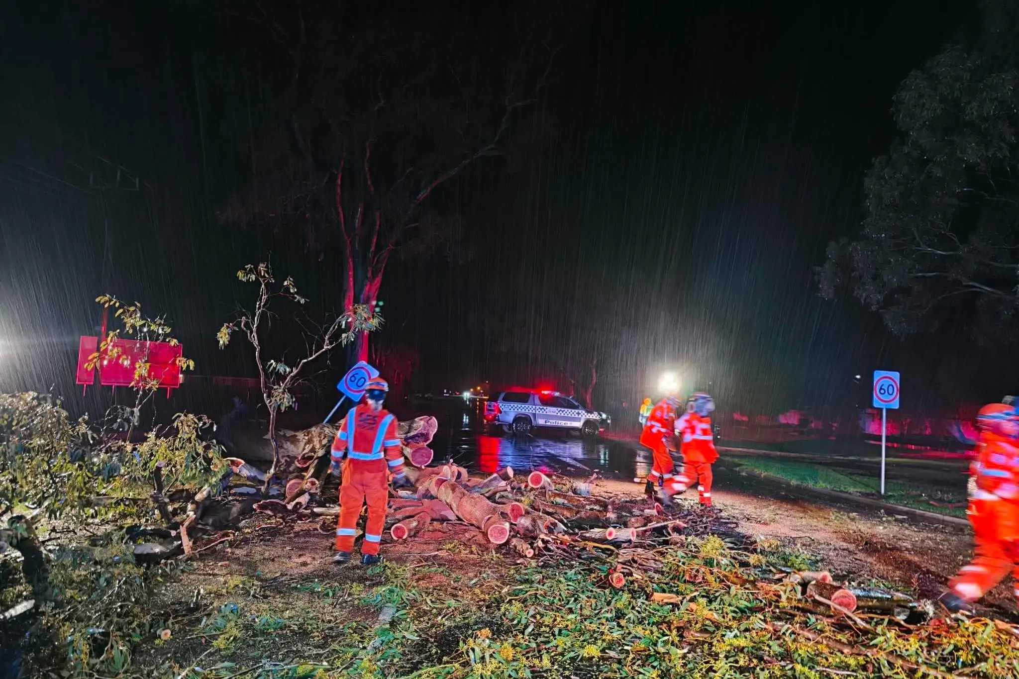 Wangaratta on major flood alert after heavy downpour