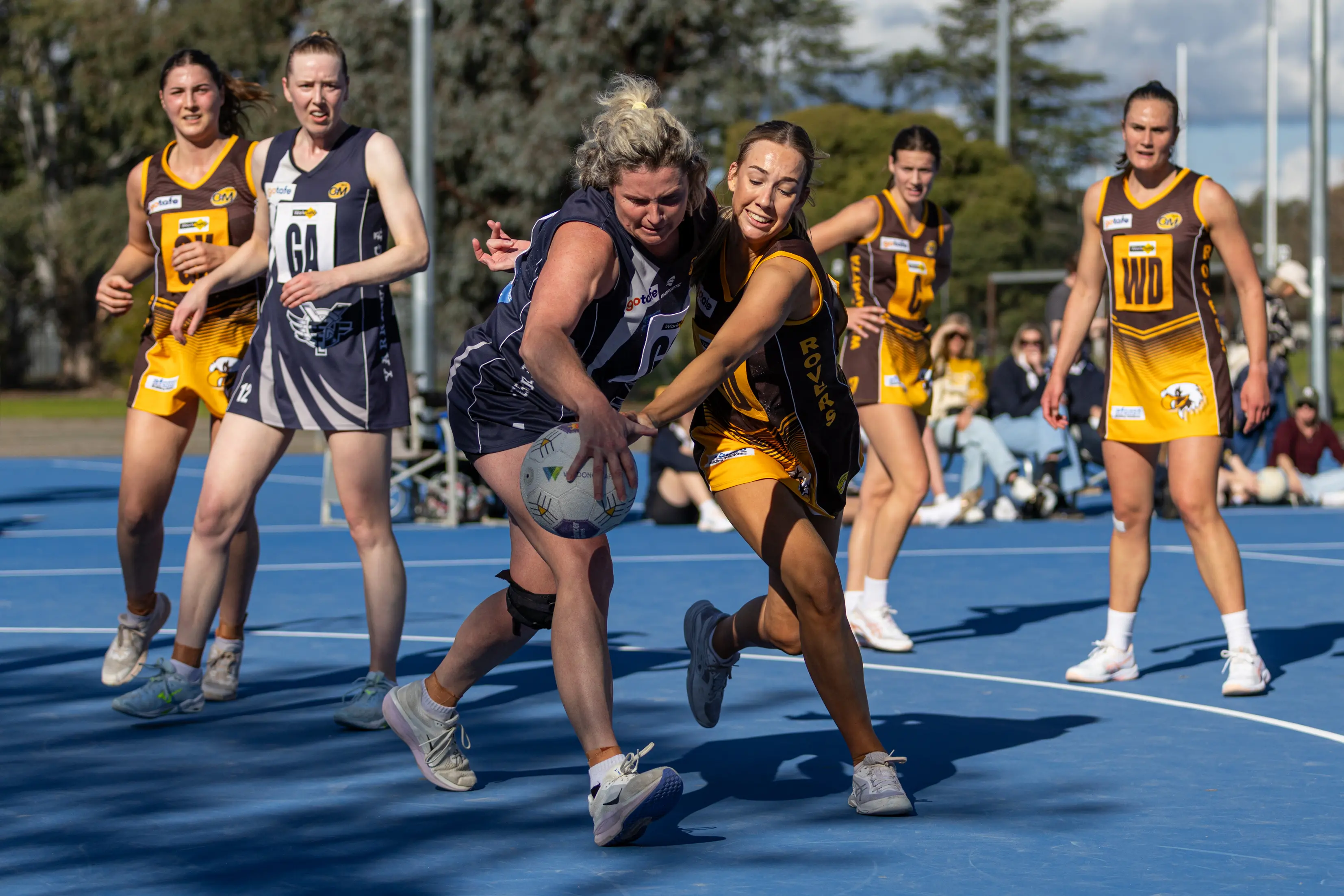 <p>FEARLESS: Rovers\\' Lily Palmer battles with Yarrawonga legend Bridget Cassar in Saturday\\'s A grade clash. PHOTO: Marc Bongers</p>\\n