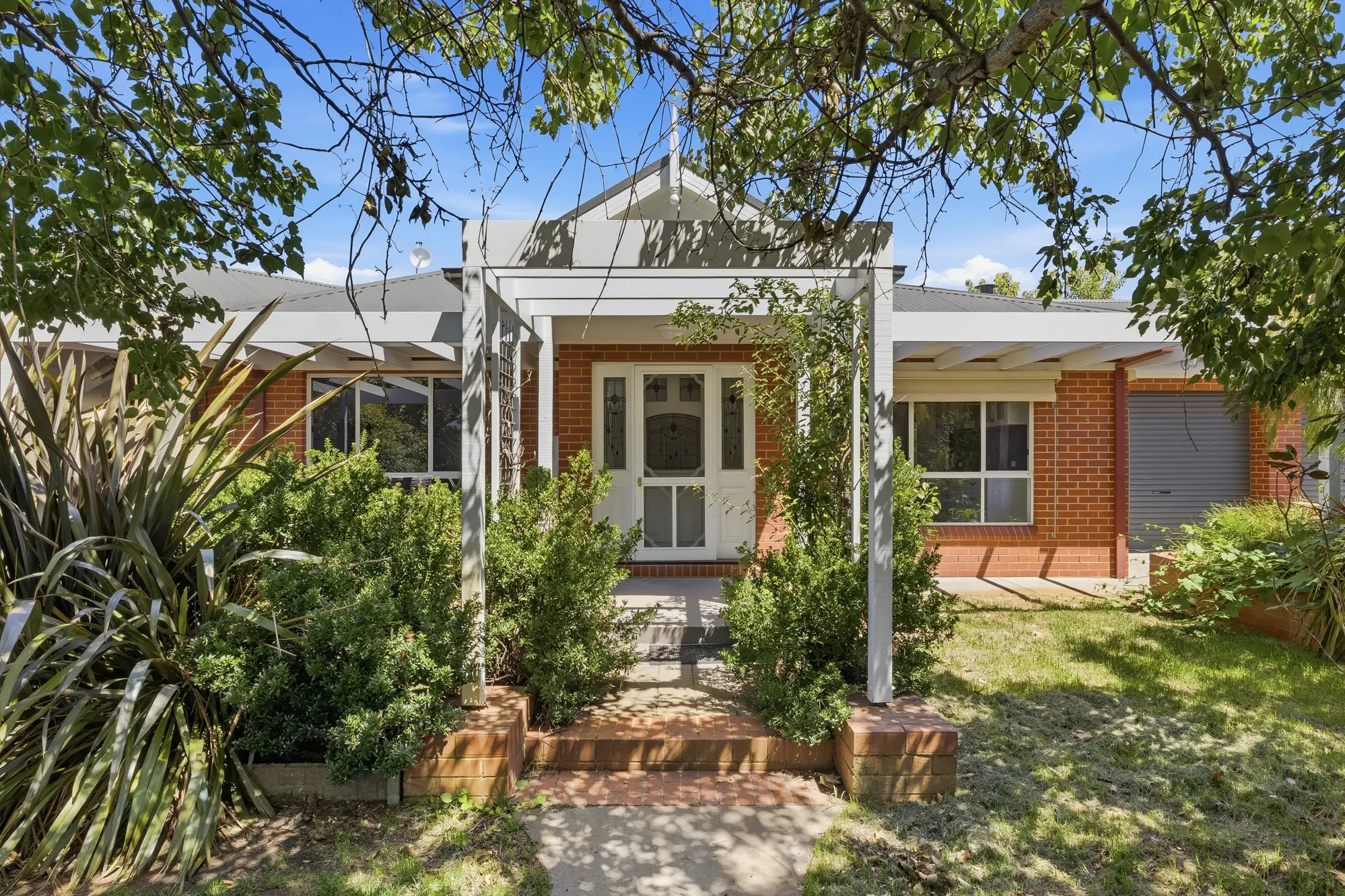 <p>This Waldara property offers an enviable combination of generous living, quality upgrades and exceptional outdoor entertaining, this impressive property is perfectly suited to families seeking space, privacy and lifestyle appeal.</p>\\n
