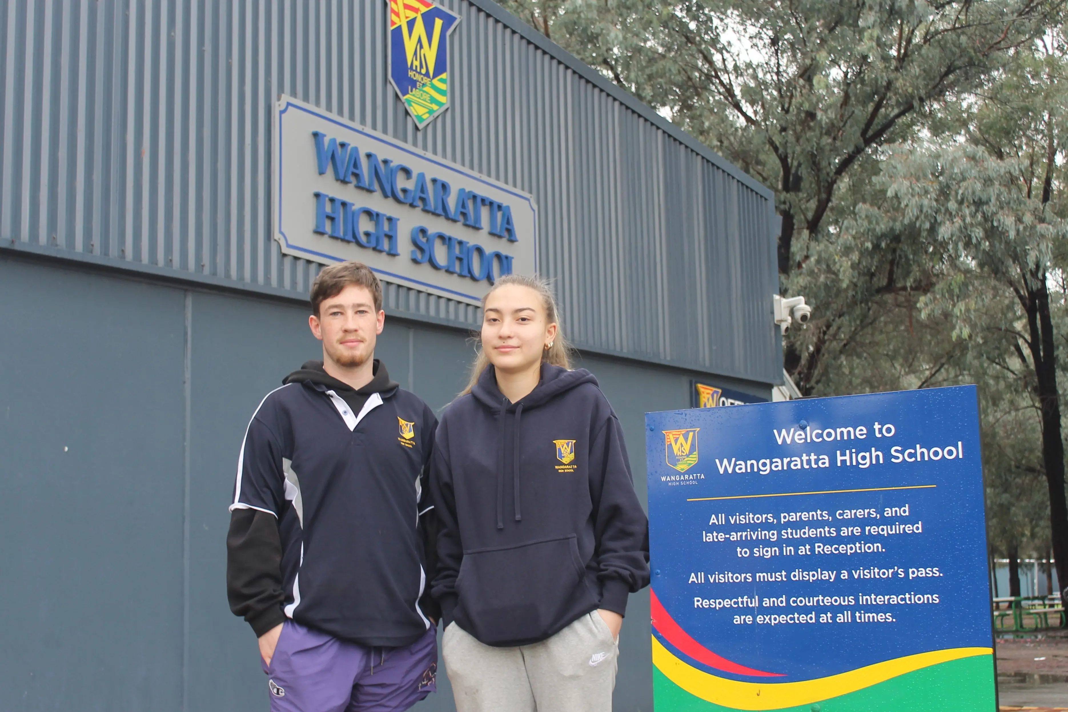 <p>ESSENTIAL YOUTH SUPPORT: Dylan McCombe (left) and Claire Shilcock hope the community will support local youth at their mentors\\' information evening next Tuesday 1 September. PHOTO: Grace Fredsberg</p>\\n
