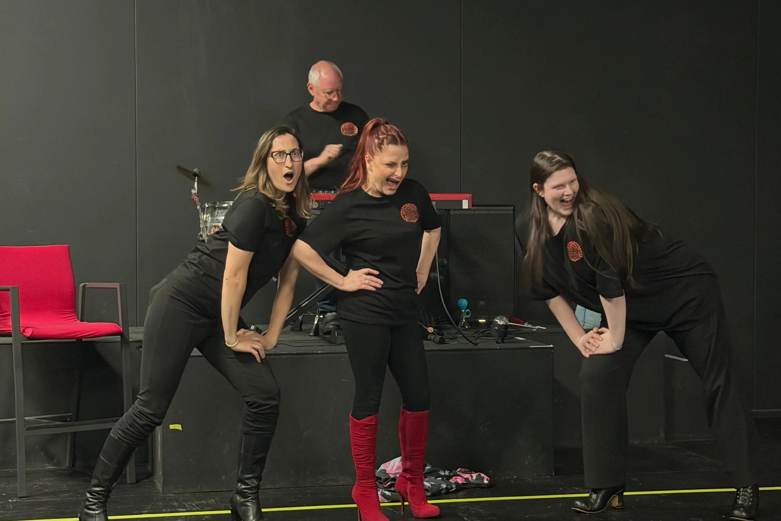 <p>SISTERS ARE DOING IT FOR THEMSELVES: Red Hot Mamas in training from left Monique Hillenaar, Laura Gundrill and Aleeta Carmody with writer/composer/performer Chris Mangan behind. PHOTO: Lexi Aivaliotis</p>\\n
