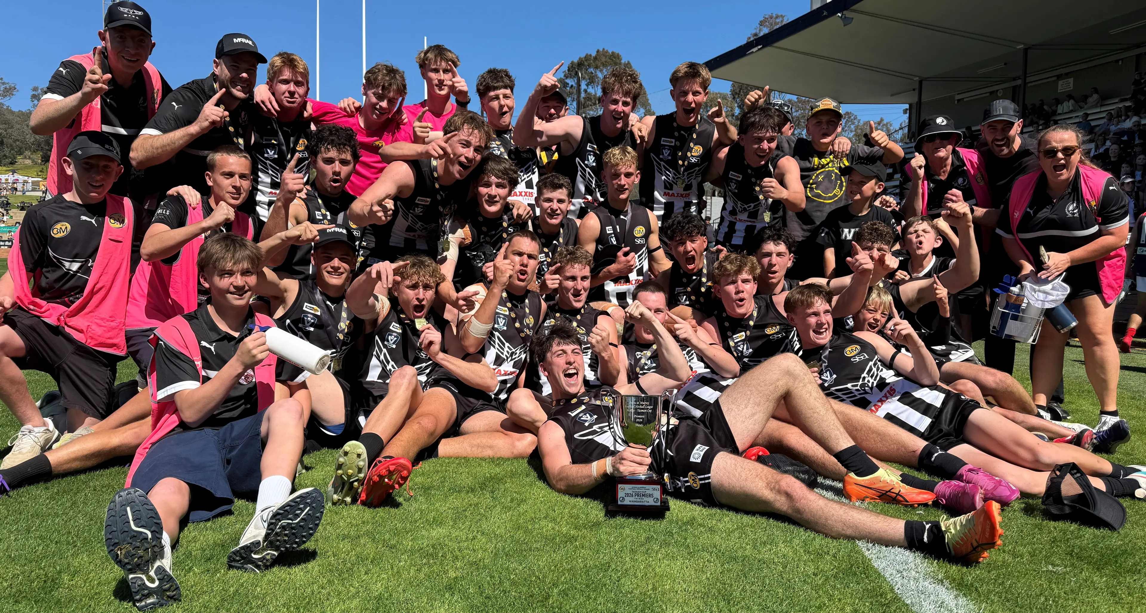 Fourth quarter ‘Pies swoop on thirds flag
