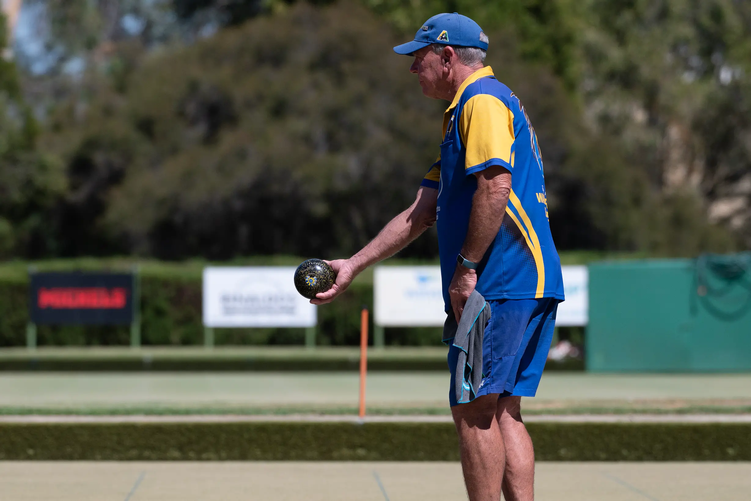 <p>READY TO PLAY: Maurie Braden and the Wangaratta lawn bowlers are eager to get the pennant season underway next weekend.</p>\\n