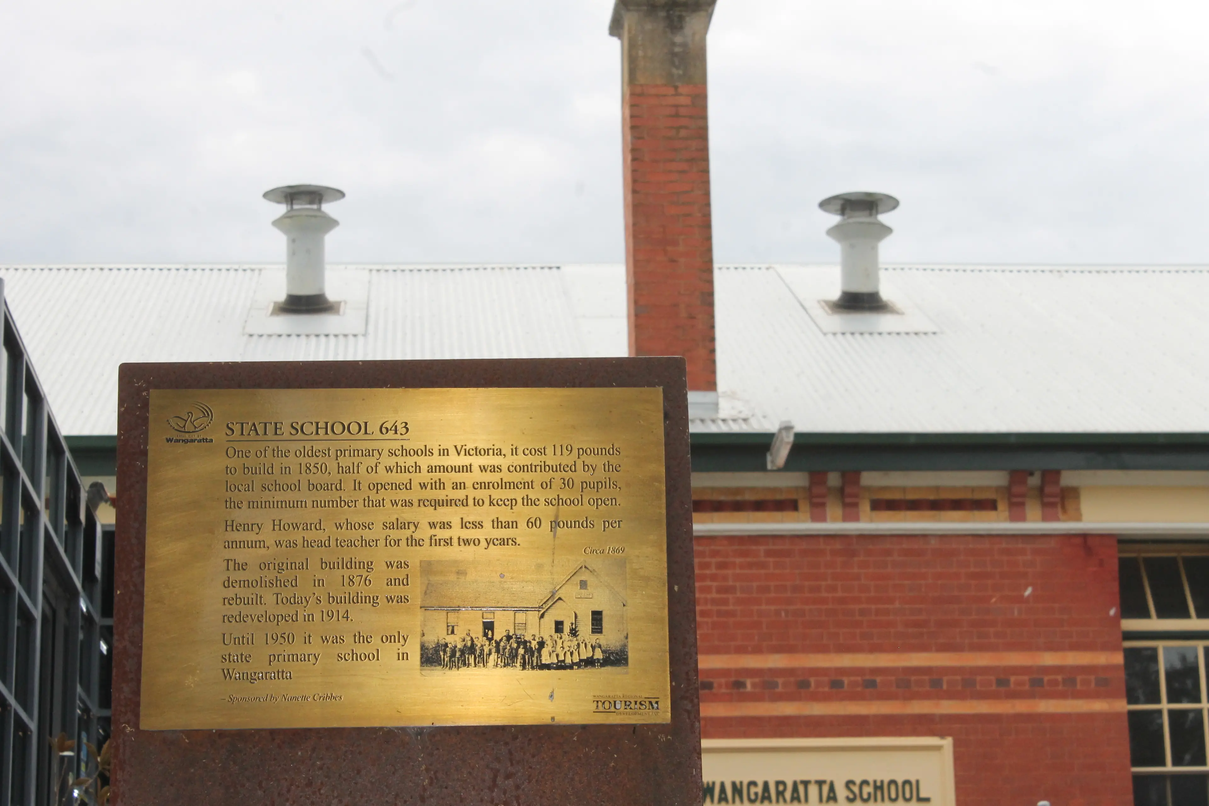 <p>LOOK A LITTLE DEEPER: Wangaratta Primary School will be one of the many points of interest in the upcoming Guided CBD Historical Walk this Saturday, 3 October. PHOTO: Grace Fredsberg</p>\\n