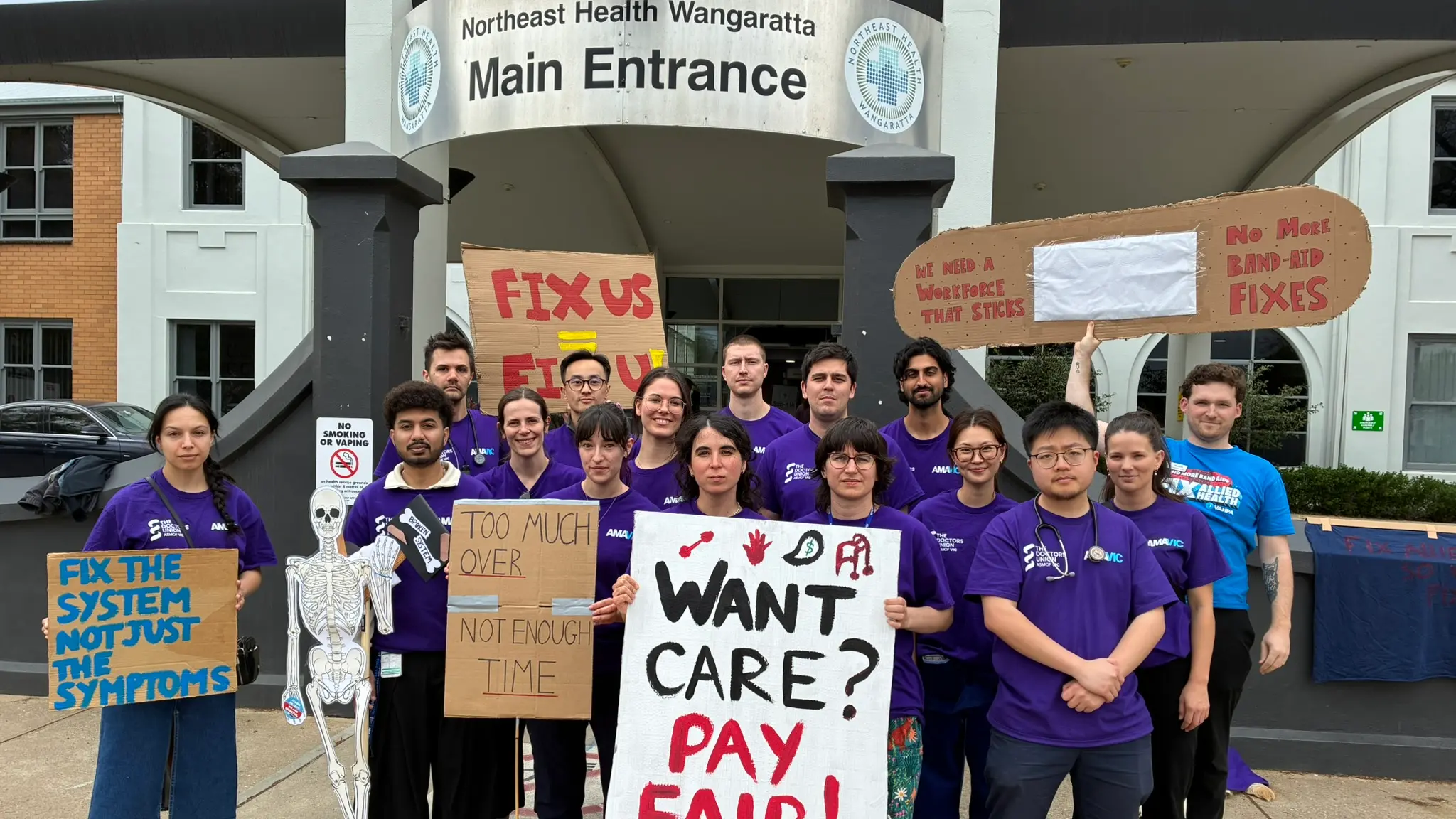 Junior doctors stop work as part of statewide strike