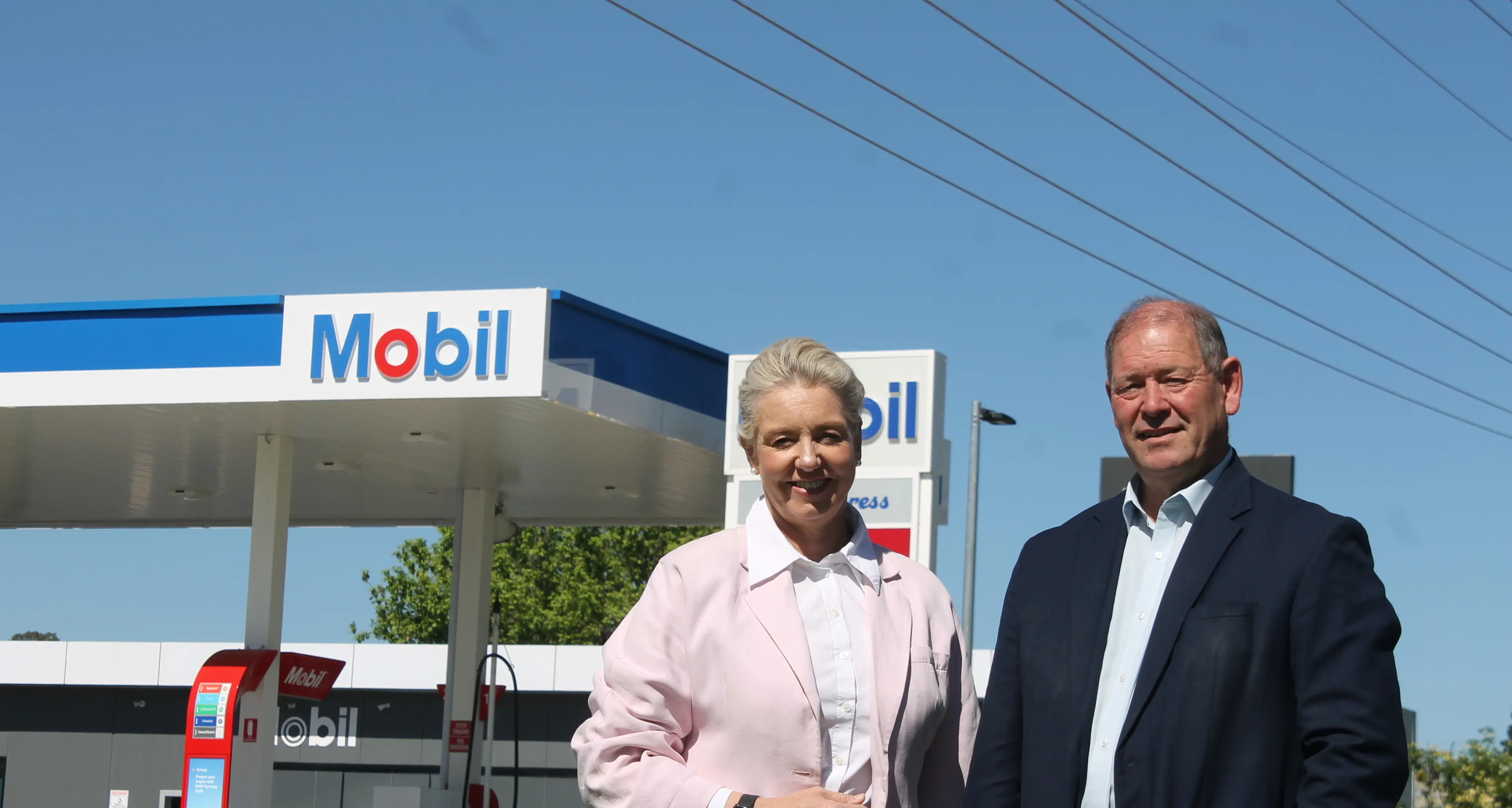 Coalition targets bowser pain and Labor shortages in regional visit